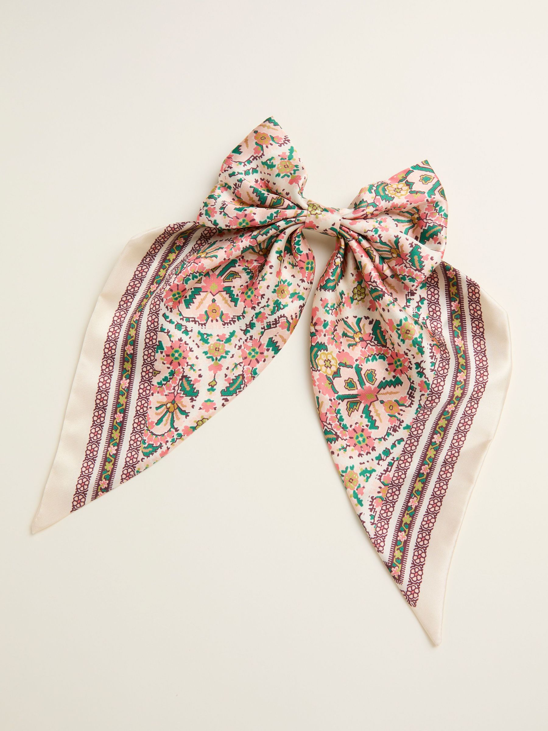 Chalk White Ornate Paisley Hair Bow (F14510) | €13.50