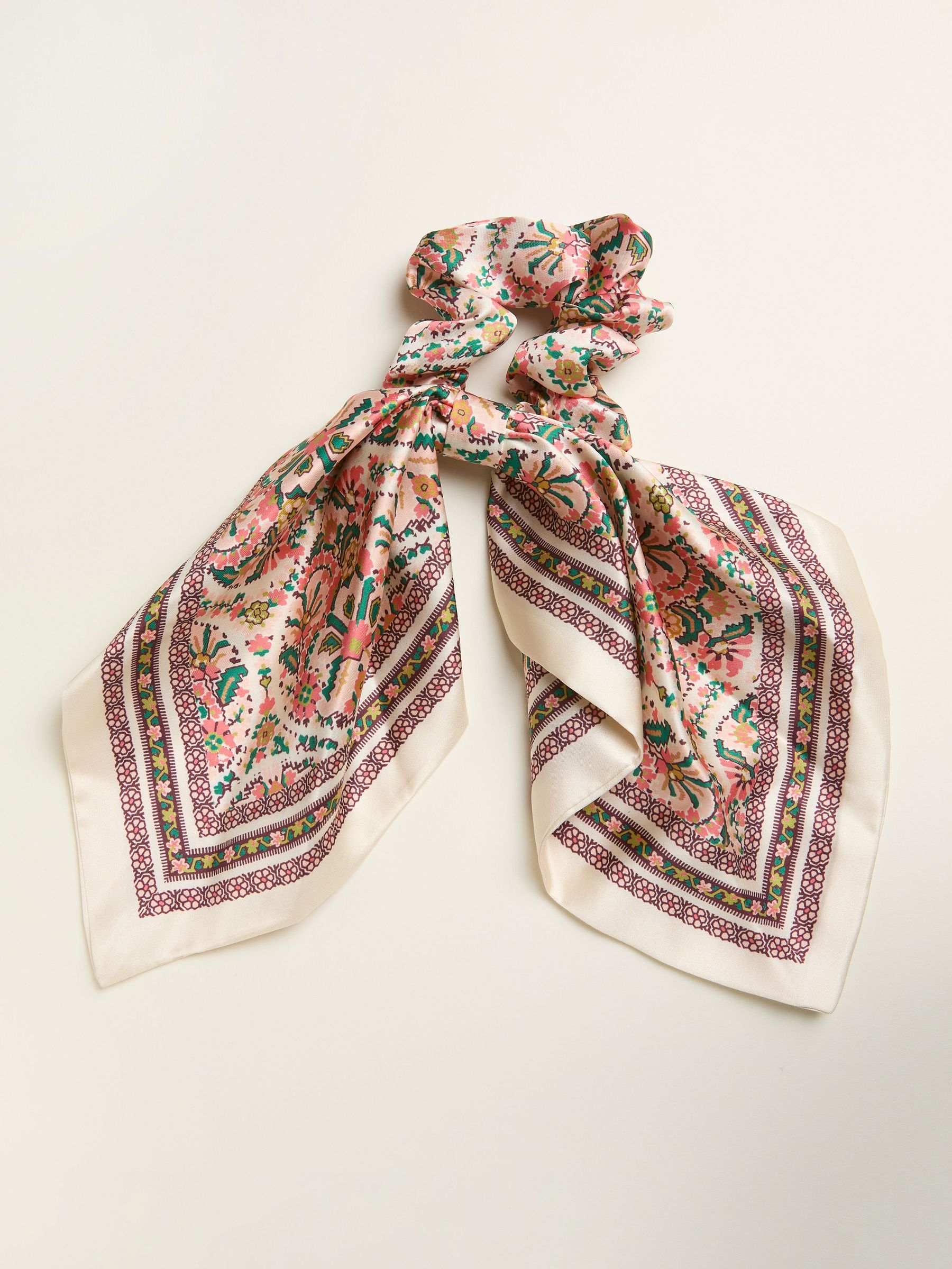 Chalk White Ornate Paisley Hair Tie (F14513) | €13.50