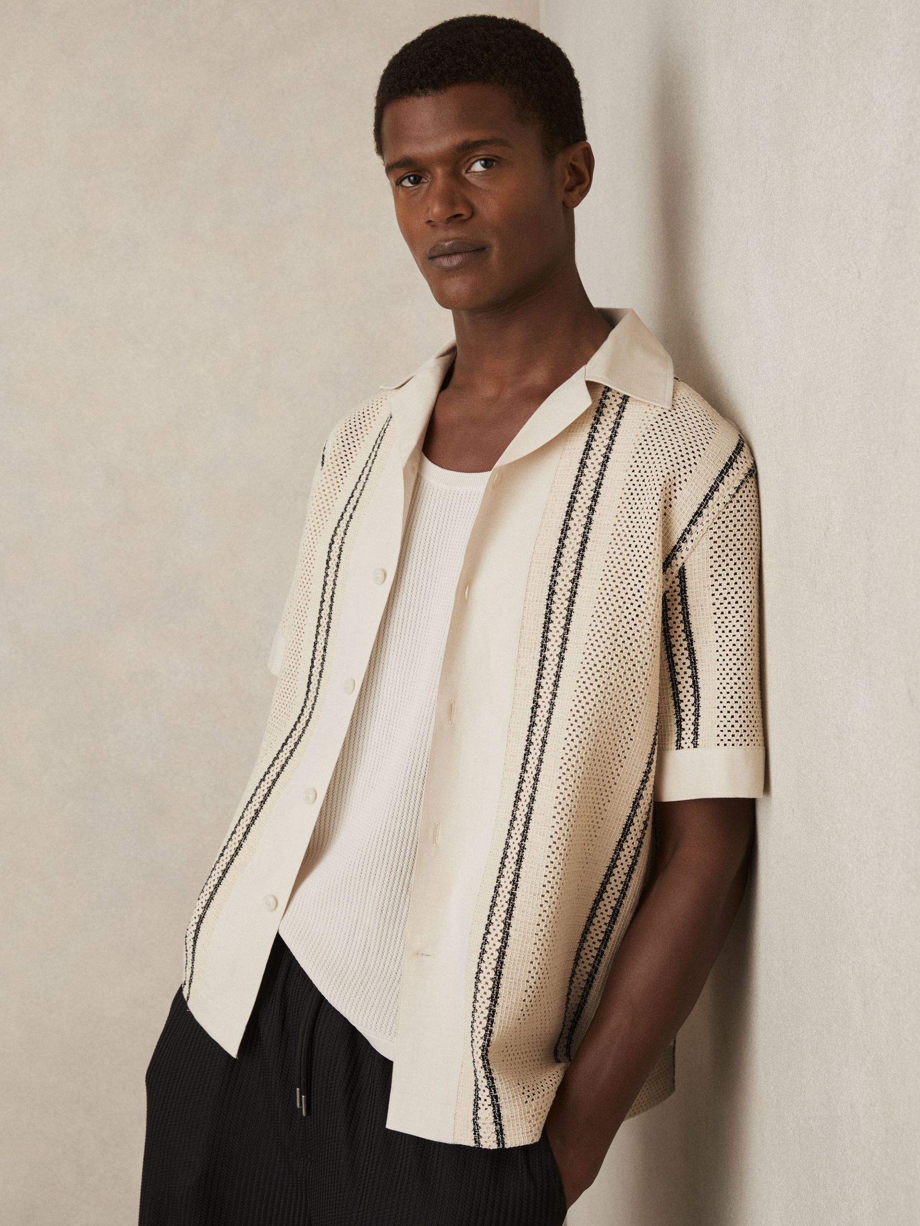 Crochet Stripe Cuban-Collar Shirt in Off White/Navy (F18113) | €185
