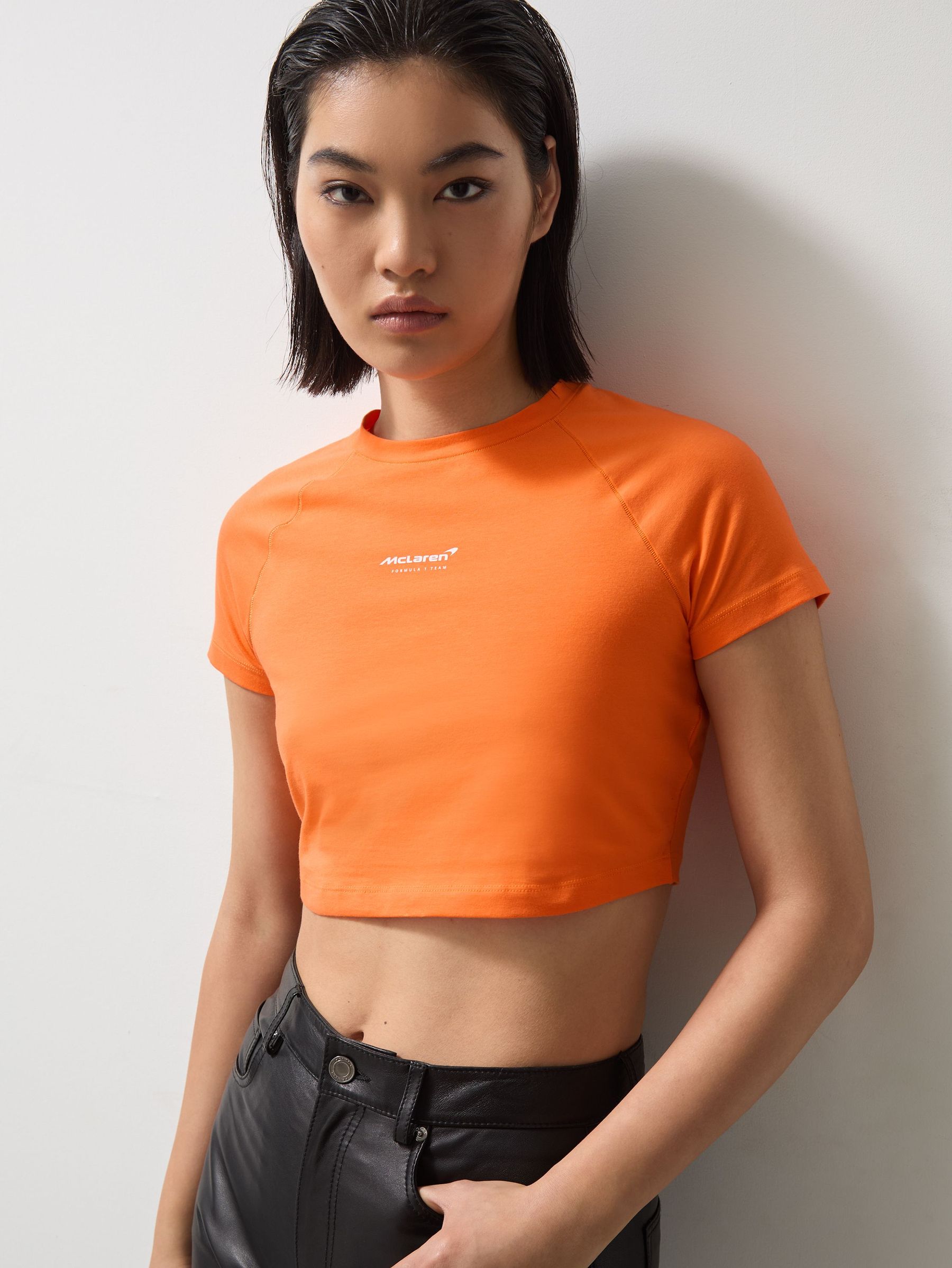 McLaren F1 Team Cropped Logo T-Shirt in Papaya Orange (F18131) | US$60