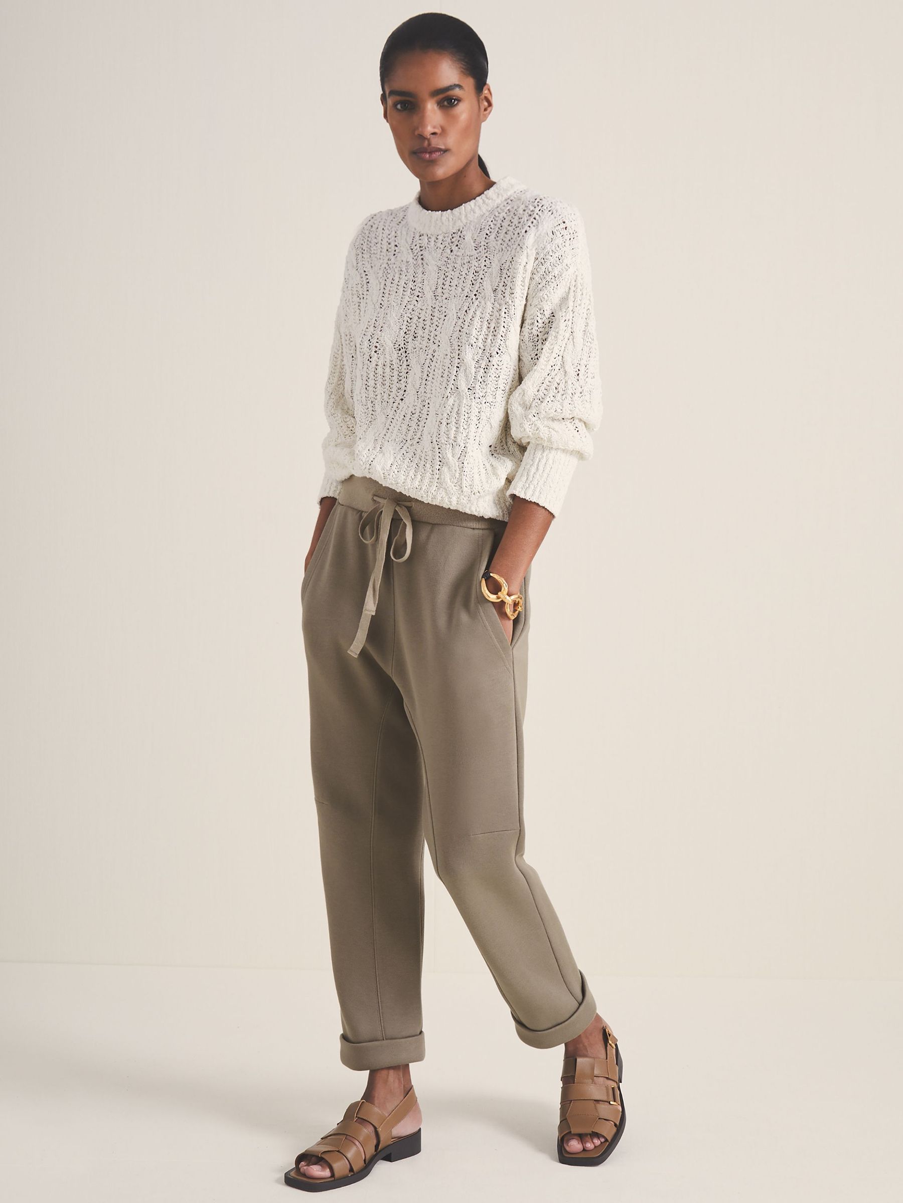 Reiss | Les 100 Ciels Jersey Joggers in Sage Green (F18197) | HK$2,230