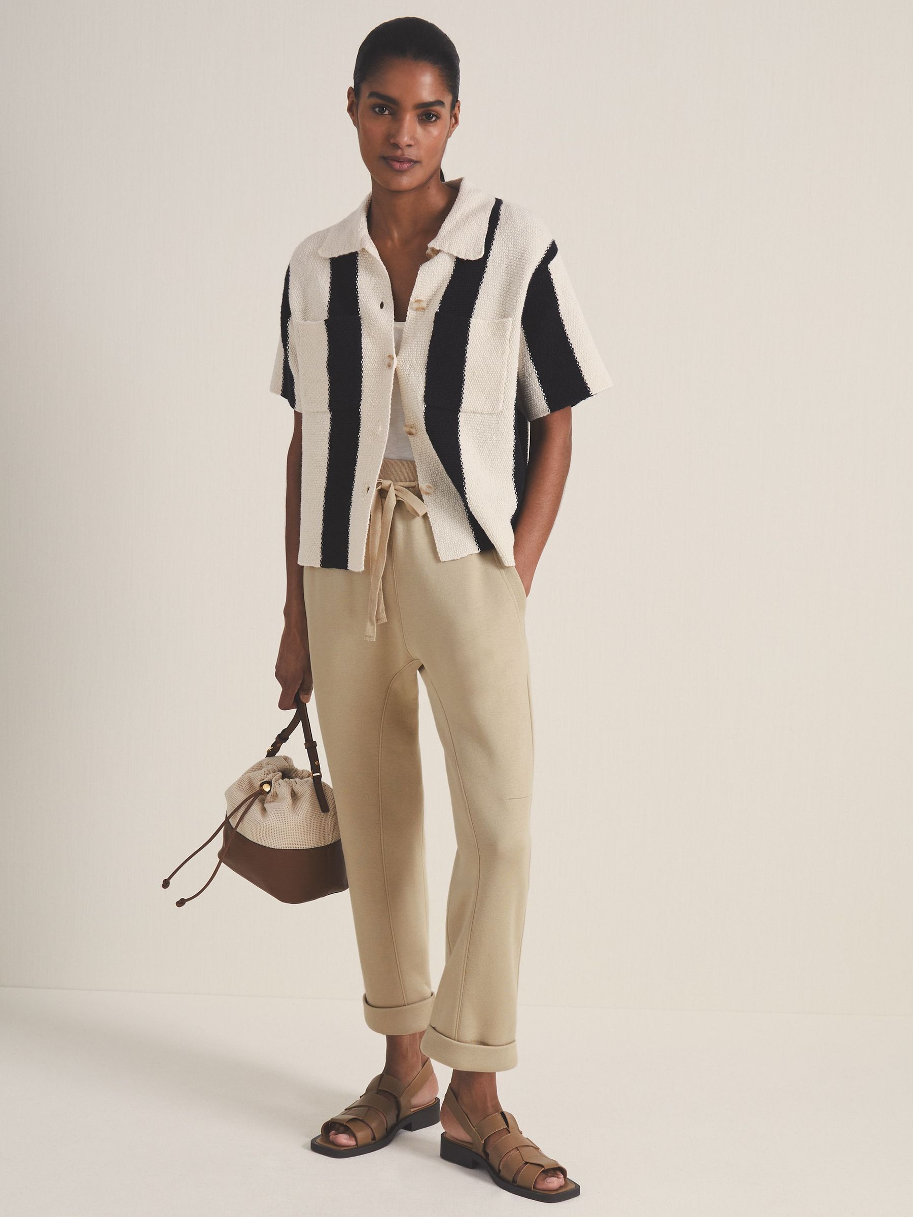 Reiss | Les 100 Ciels Jersey Joggers in Mink (F18219) | €195