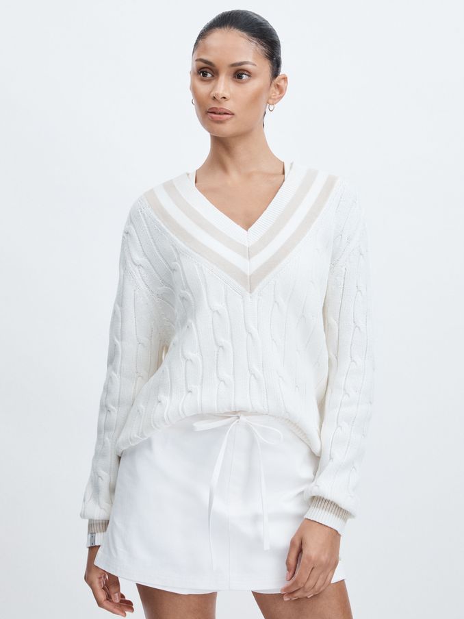 100% Organic Cotton Cable-Knit Jumper in White (F18609) | €230