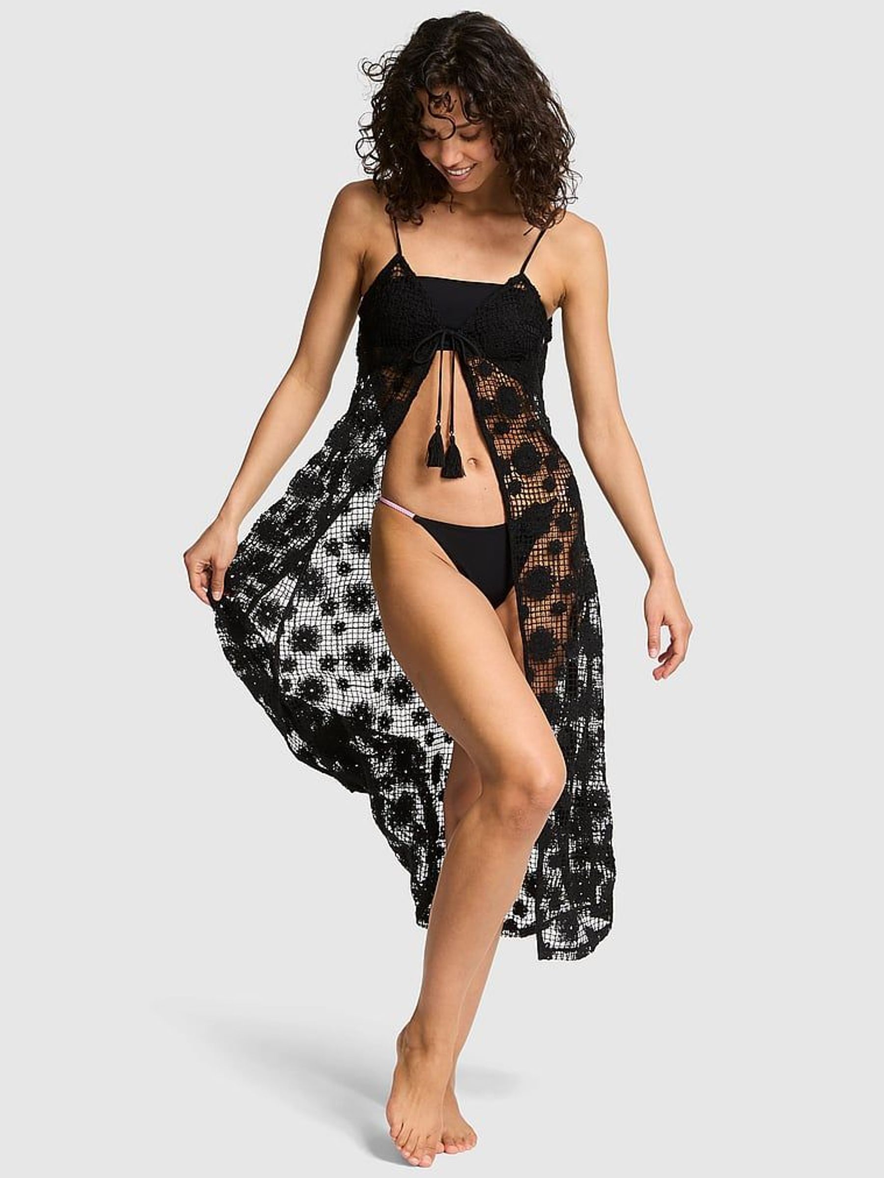 Black Flyaway Coverup Maxi Dress (F22381) | €64