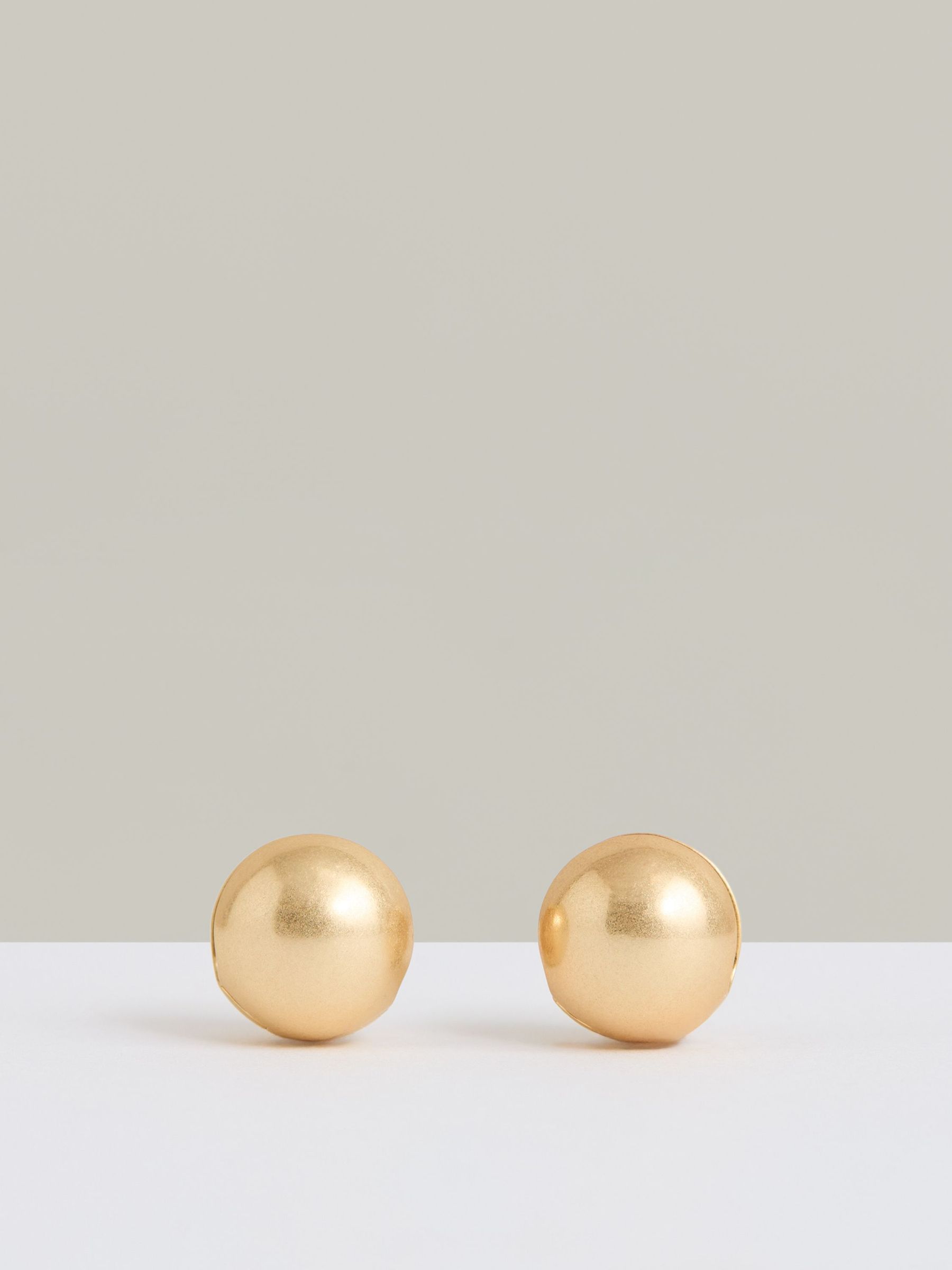 Polished Ball Huggie Earrings in Gold (F27978) | €55
