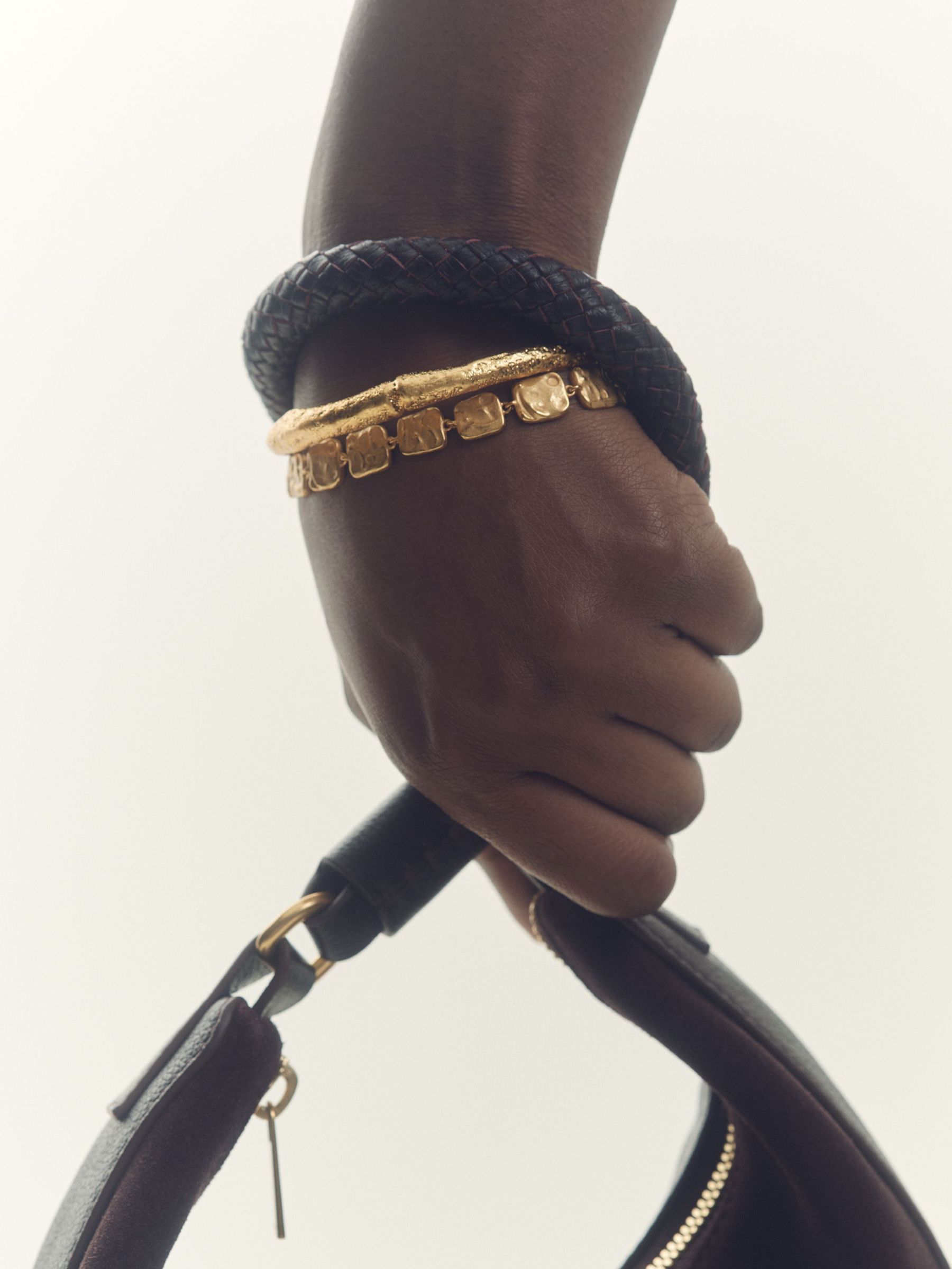 Molten Square Bracelet in Gold Tone (F27989) | €95