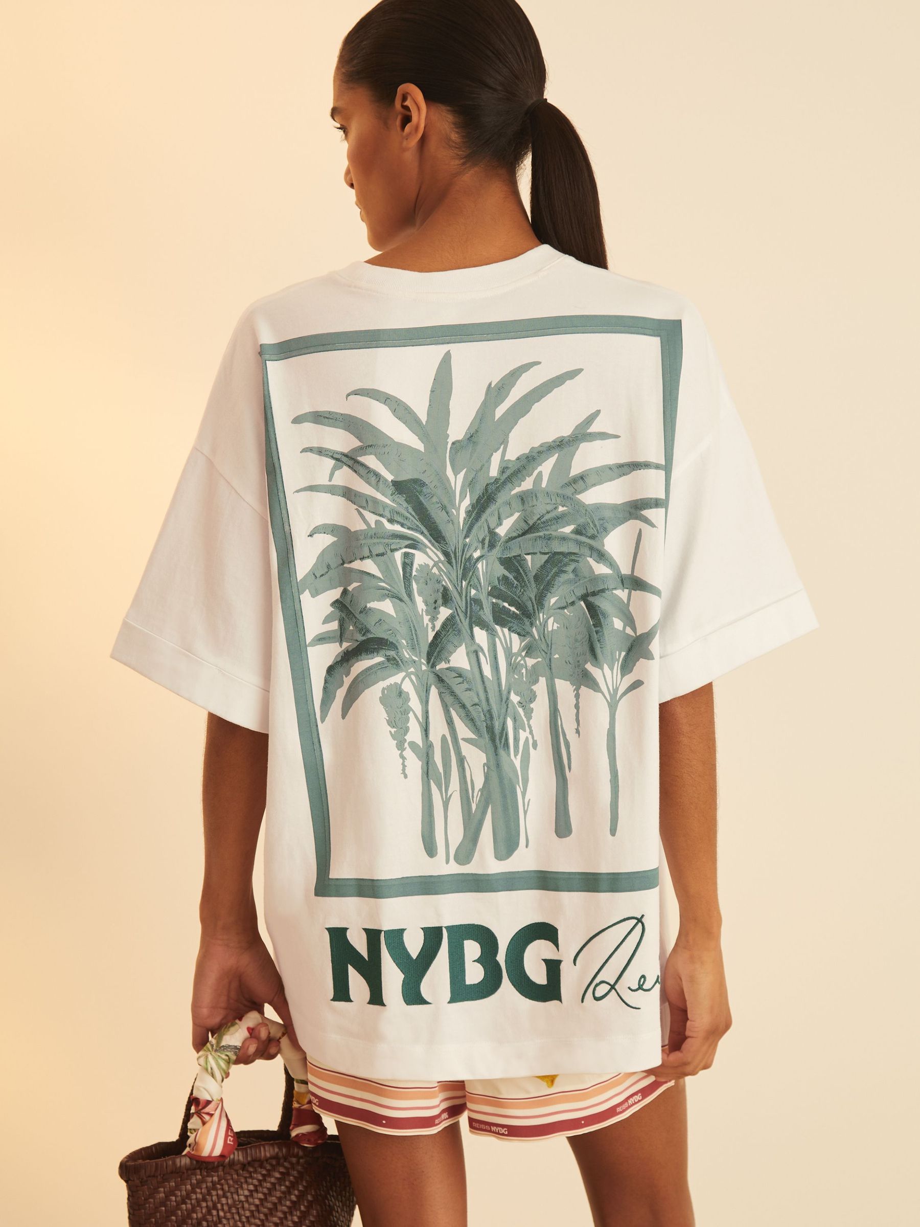 Reiss | NYBG Floral Oversize T-Shirt in Blue/Ivory (F30541) | US$110