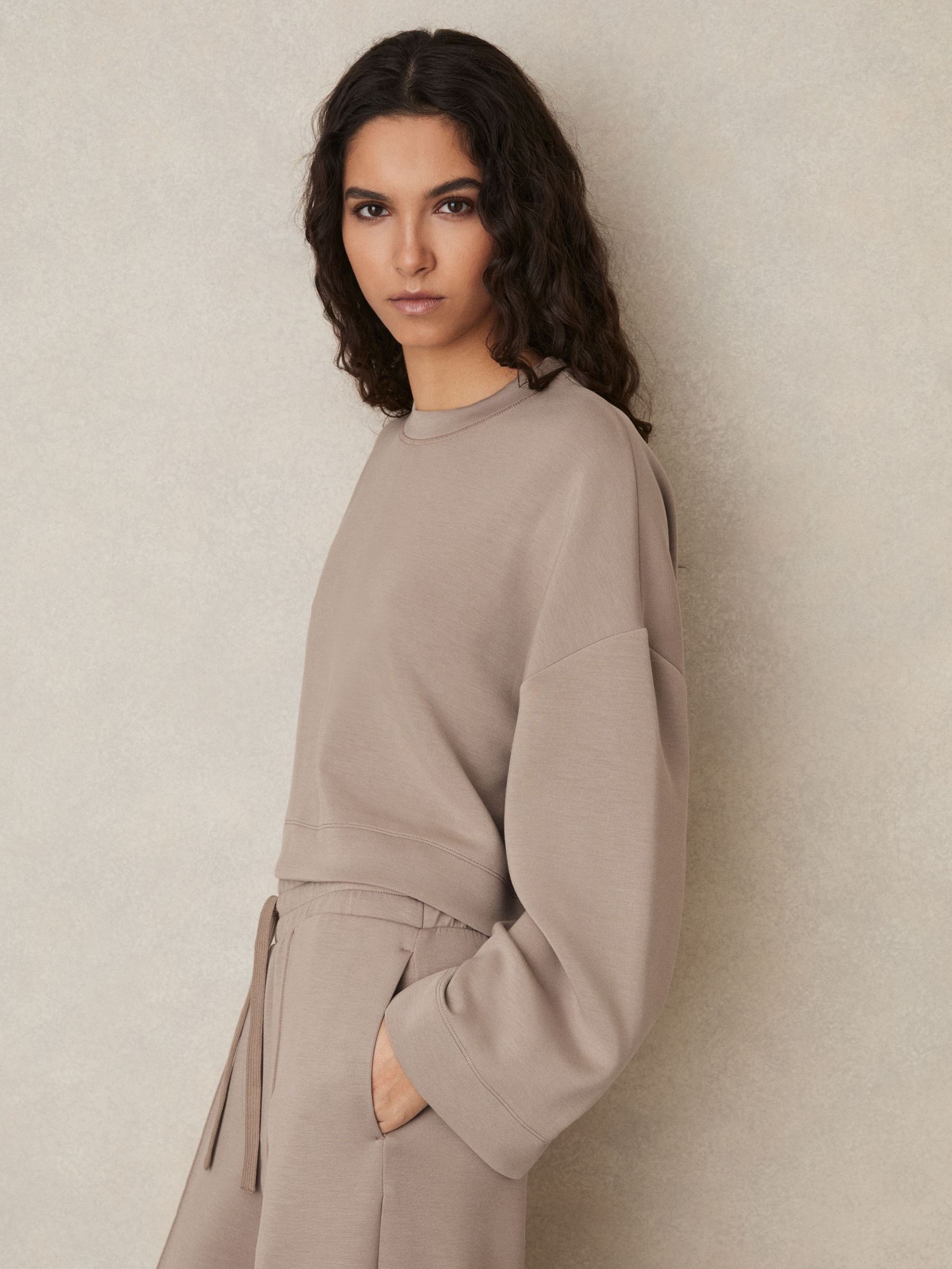 Cropped Sweatshirt in Taupe (F40798) | HK$1,480