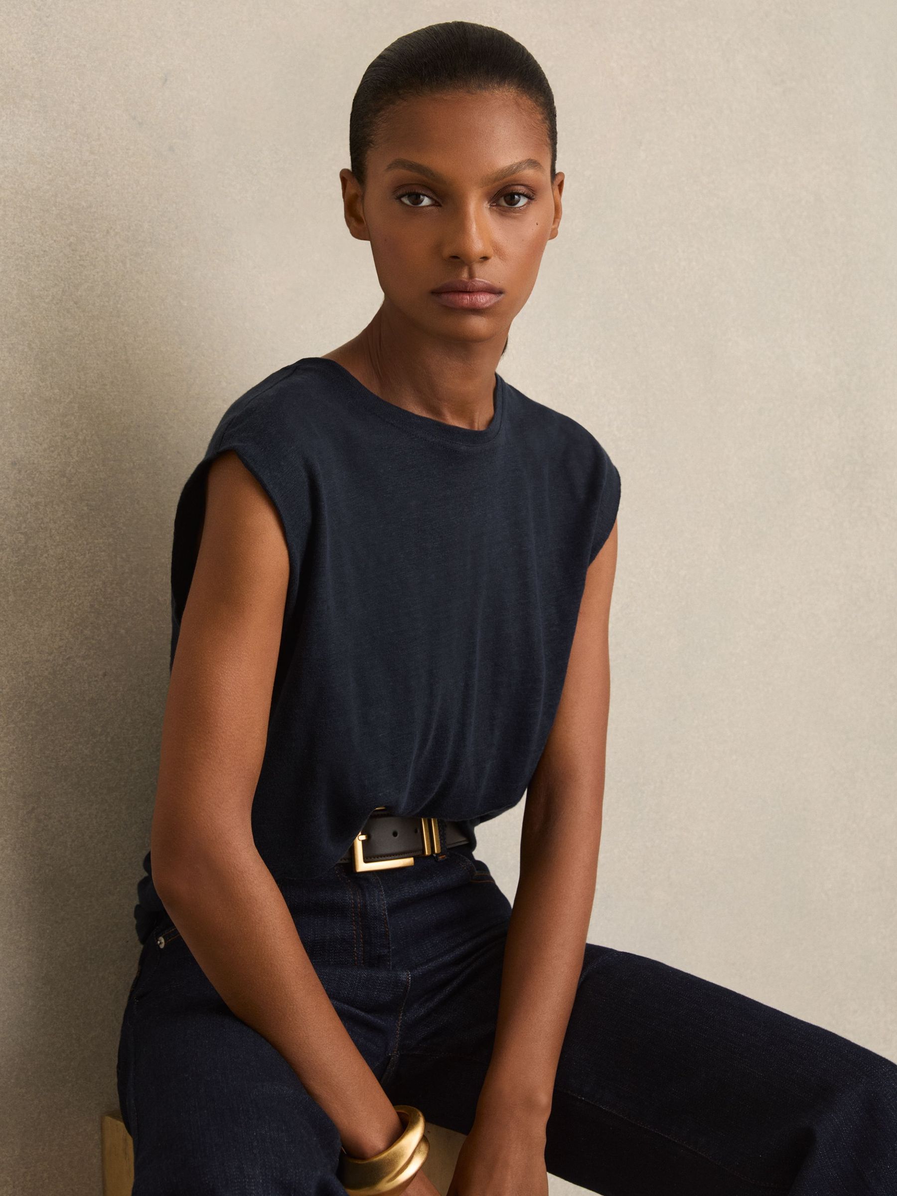 Linen Cap-Sleeve T-Shirt in Navy (F42261) | €85