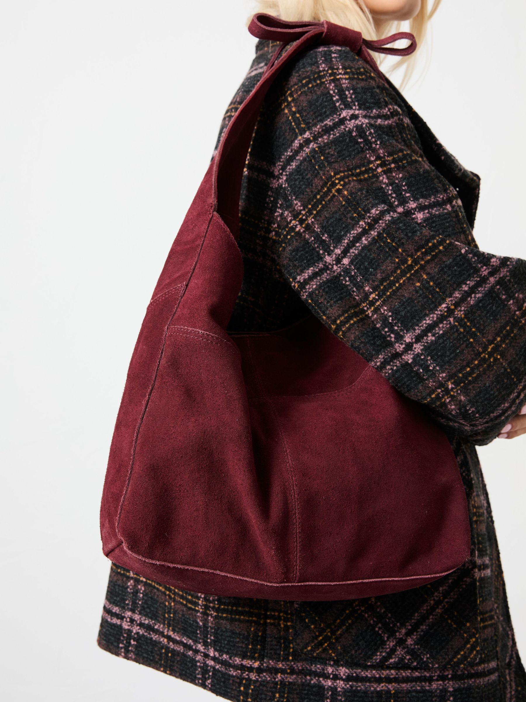 Burgundy Red Suede Bow Handle Shoulder Bag (F65904) | €86