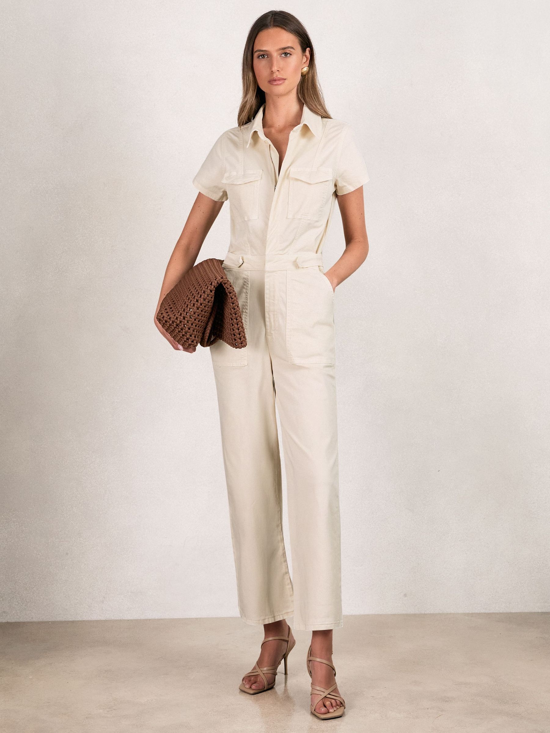 Good American Cotton Twill Jumpsuit with Stretch in Ecru (F69983) | €154