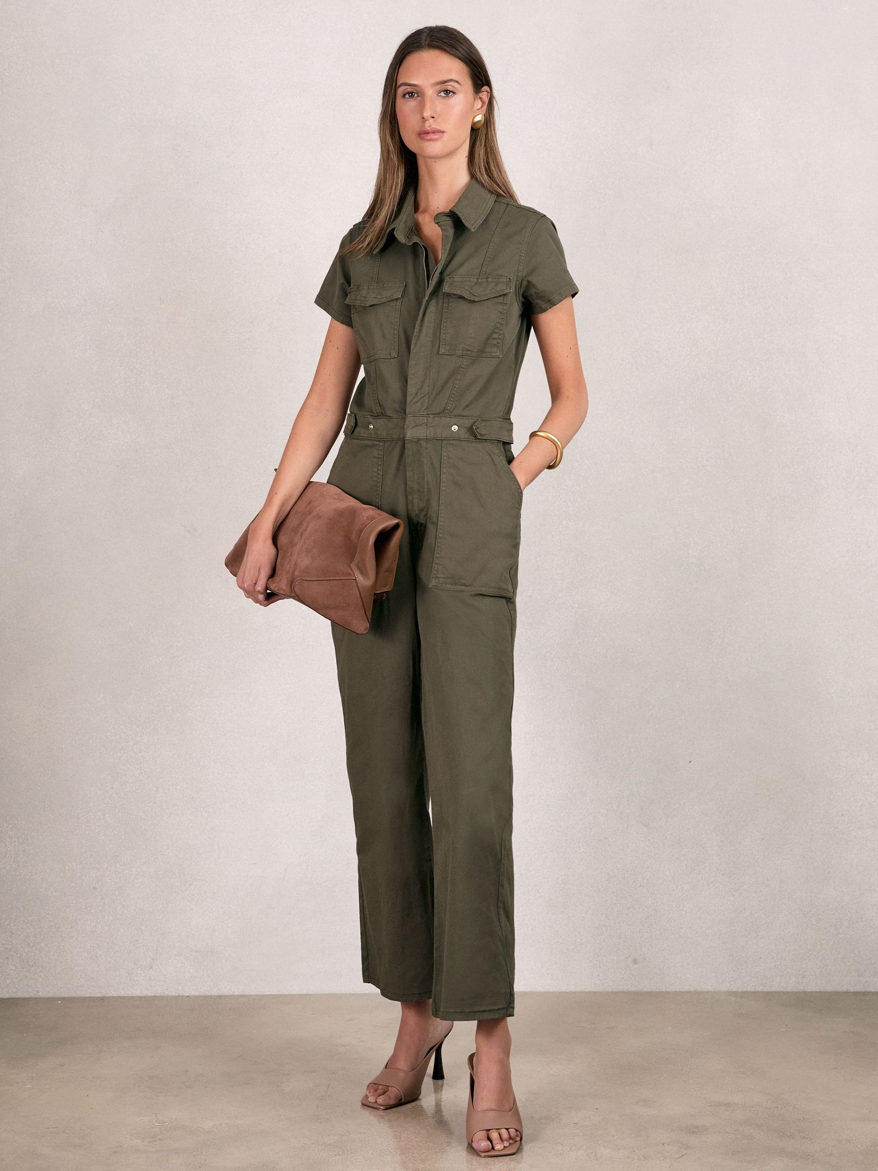 Good American Cotton Twill Jumpsuit with Stretch in Khaki (F69984) | €154
