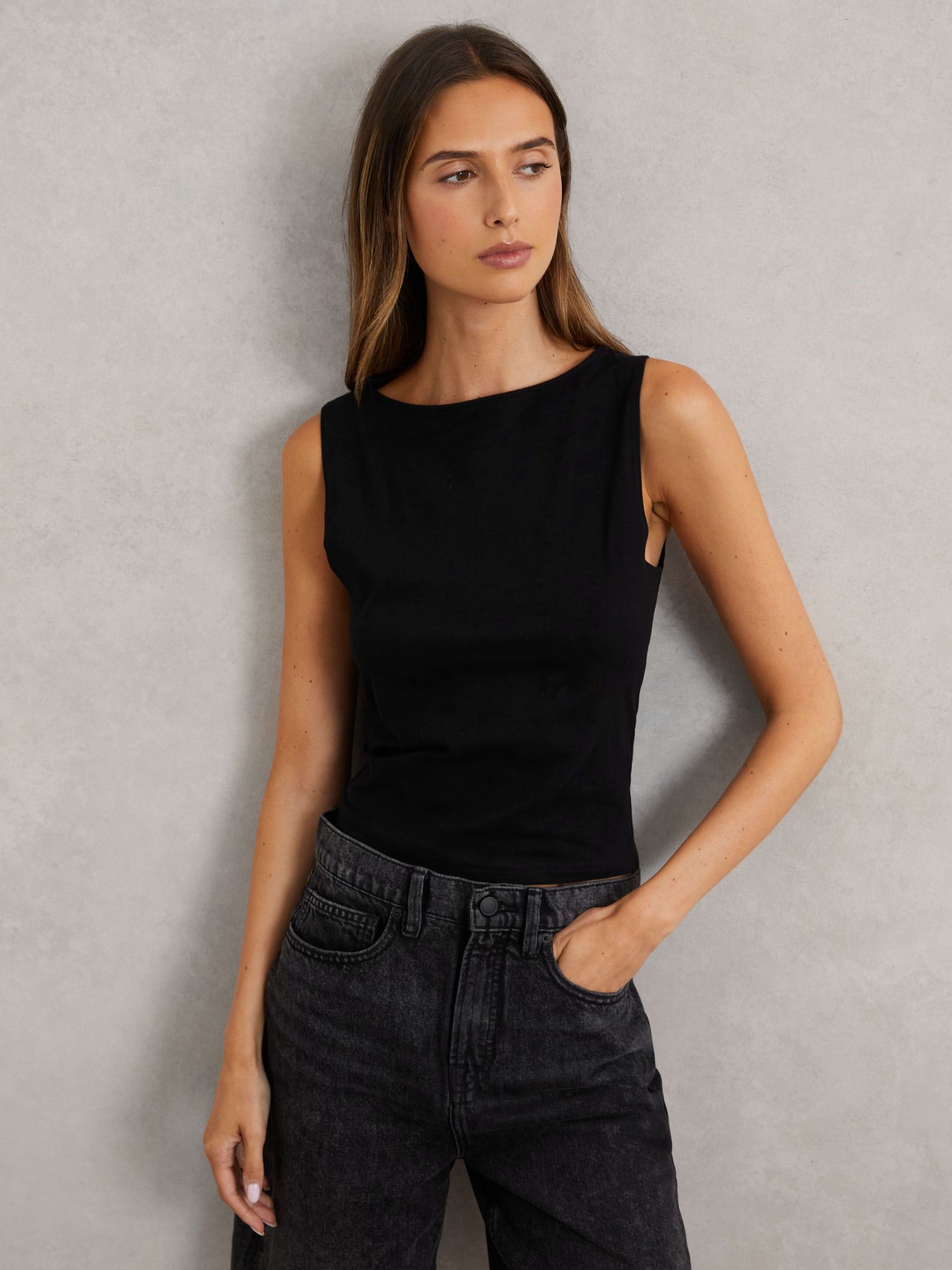 Top in Black (F70001) | 275 QAR