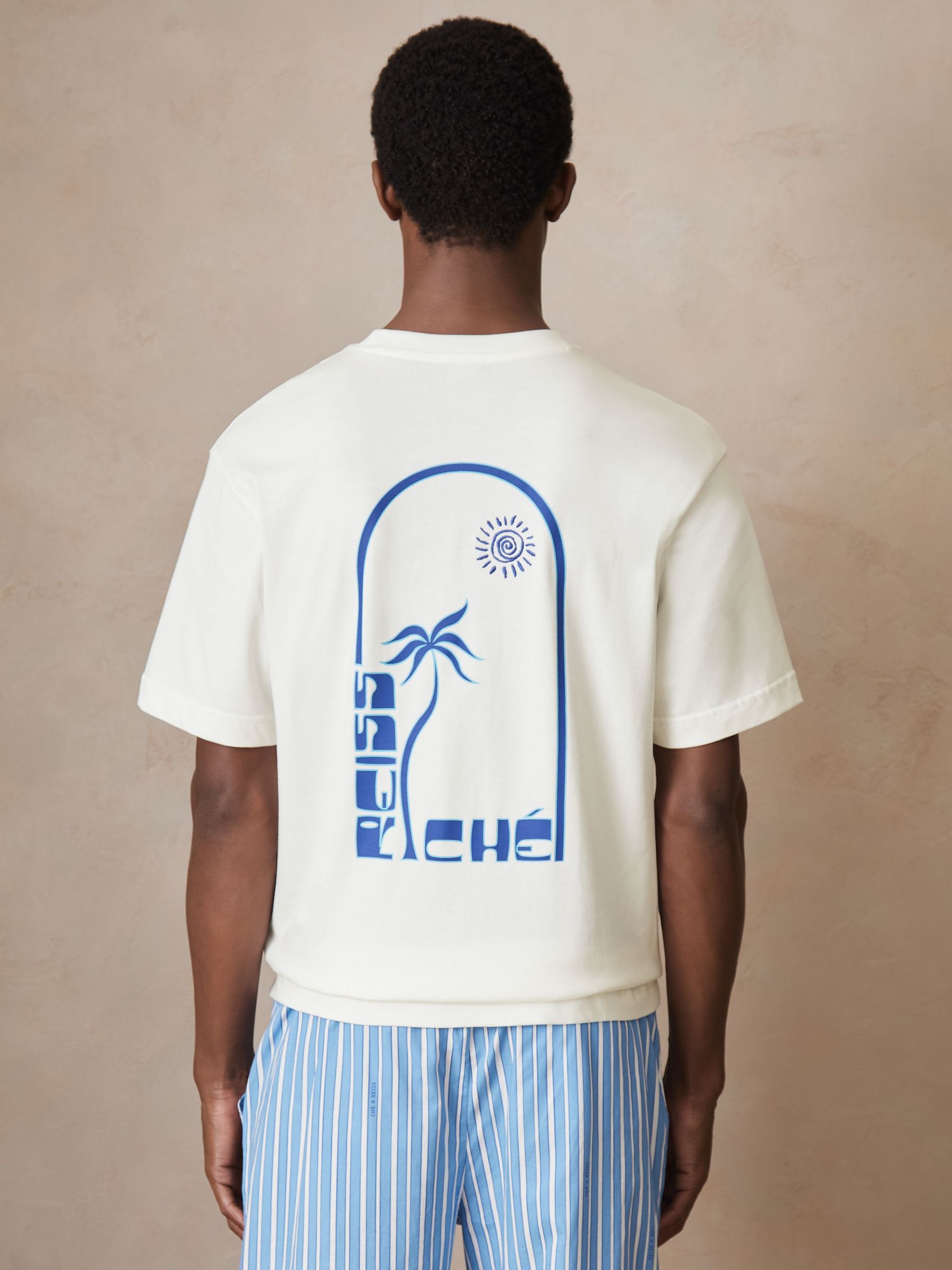 Reiss | Ché Cotton Palm-Print T-Shirt in White (F70365) | US$110
