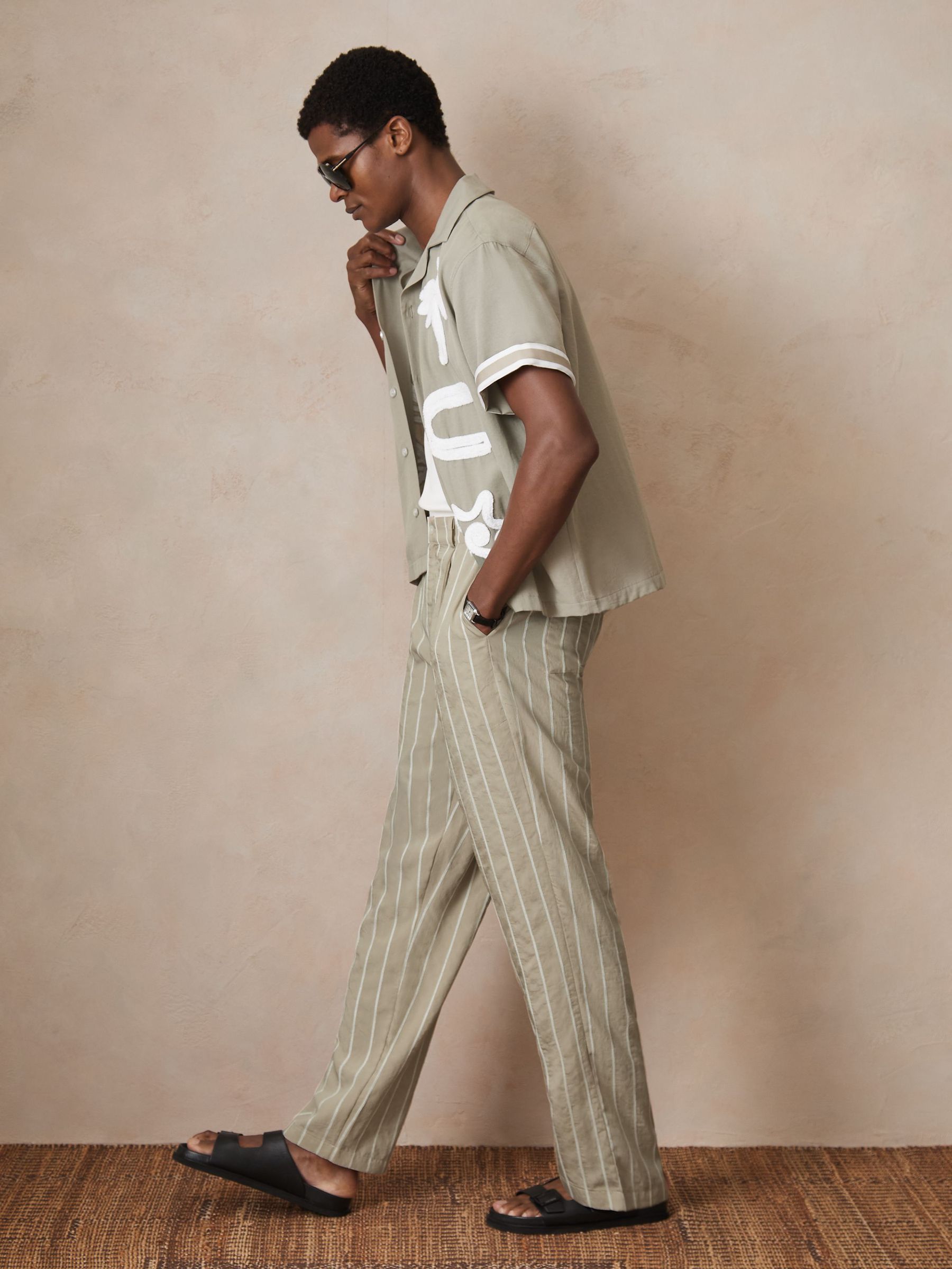 Reiss | Ché Pinstripe Wide-Leg Trousers in Stone (F72429) | CA$255