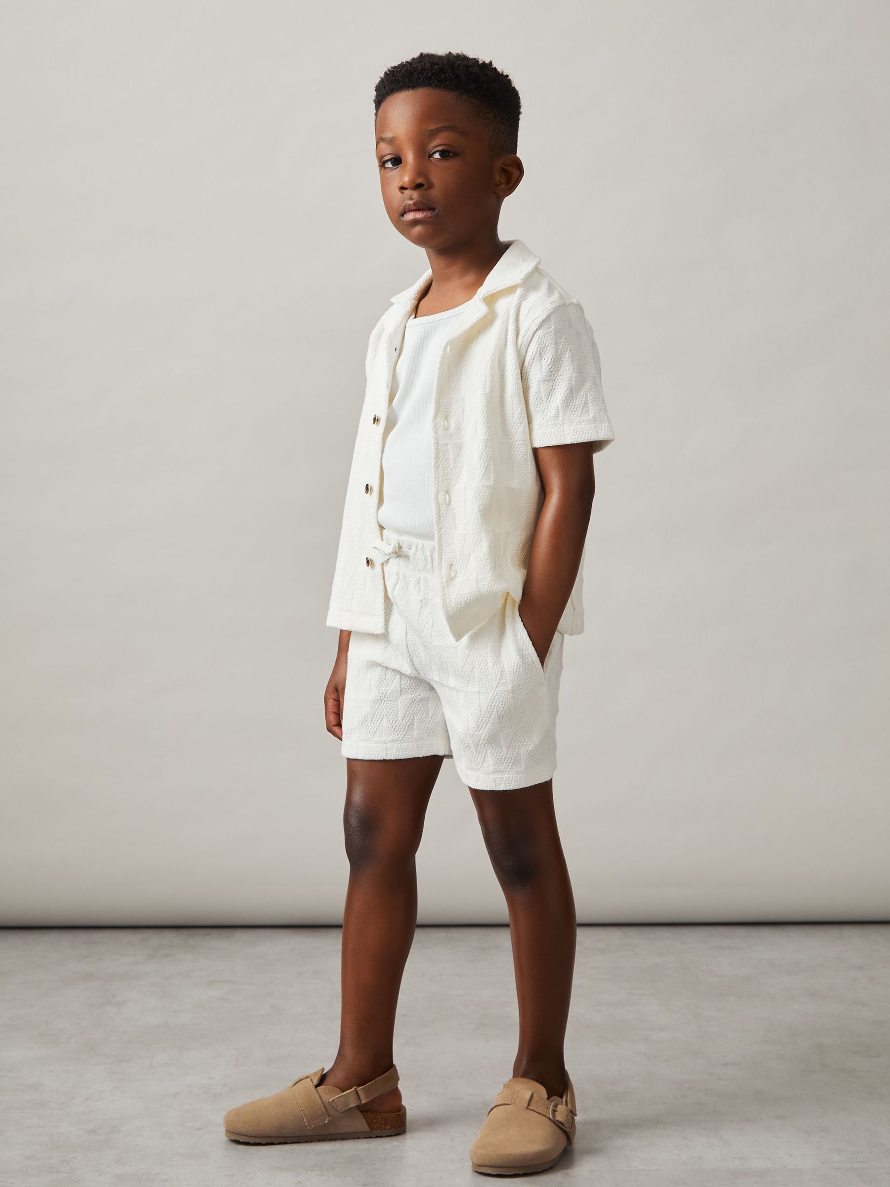 Shorts in Off White (F75747) | €45