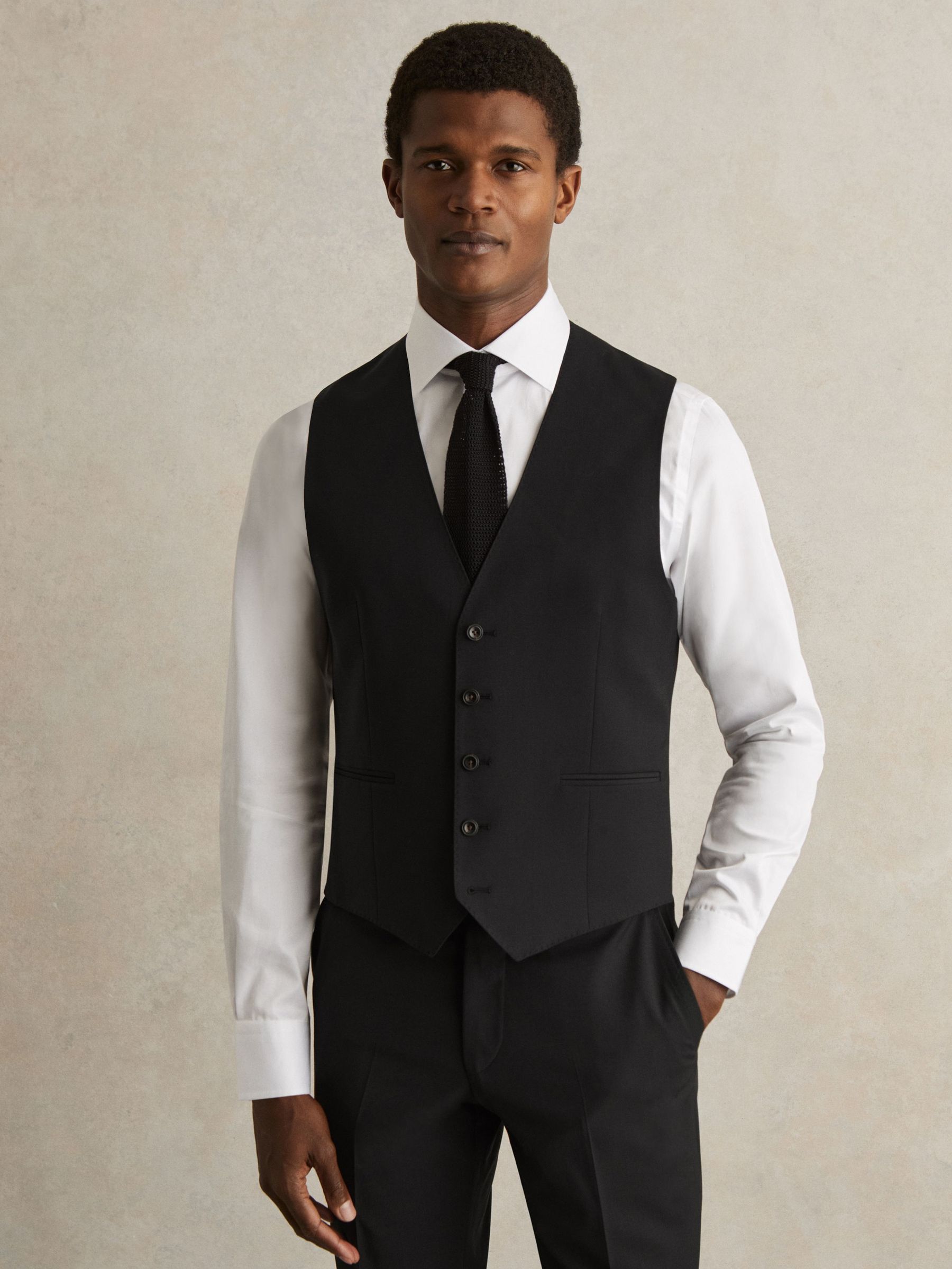 Wool-Blend Slim-Fit Waistcoat in Black (F77521) | €170