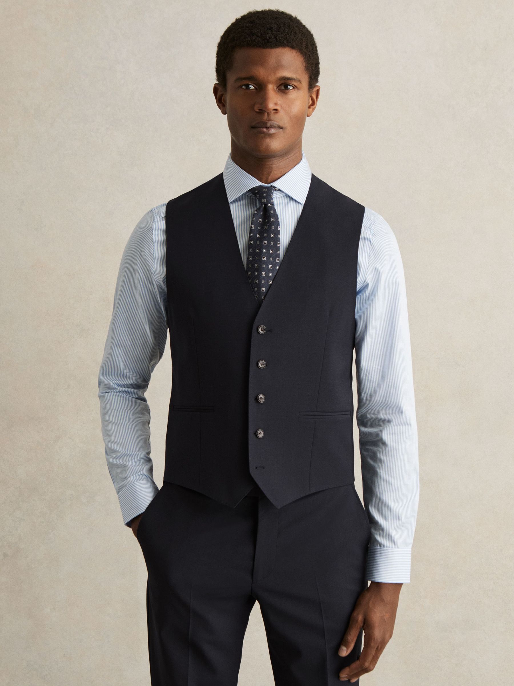 Wool-Blend Slim-Fit Waistcoat in Navy (F77528) | €170
