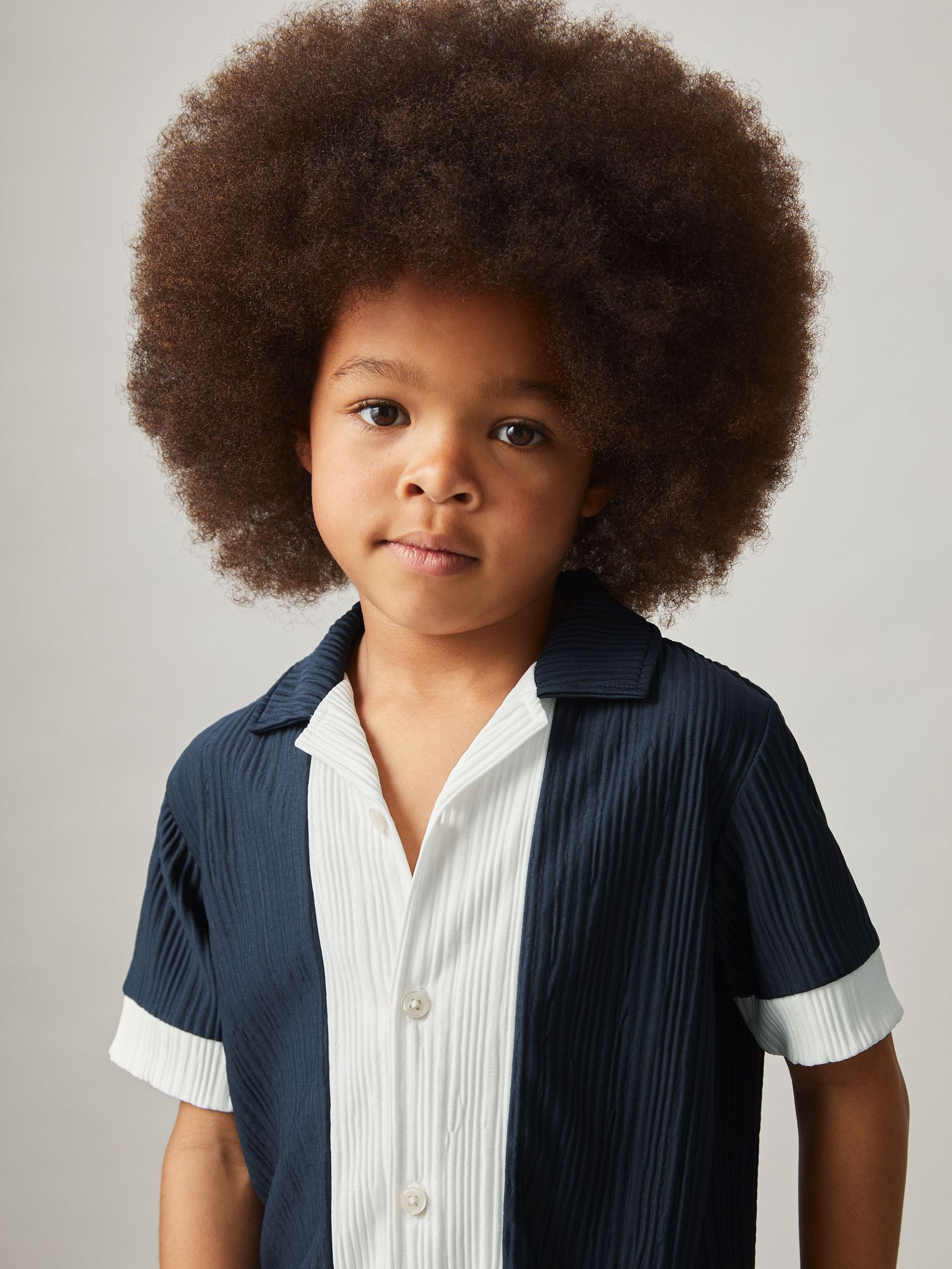 Plissé Colour-Block Shirt in Navy/White (F93825) | €55