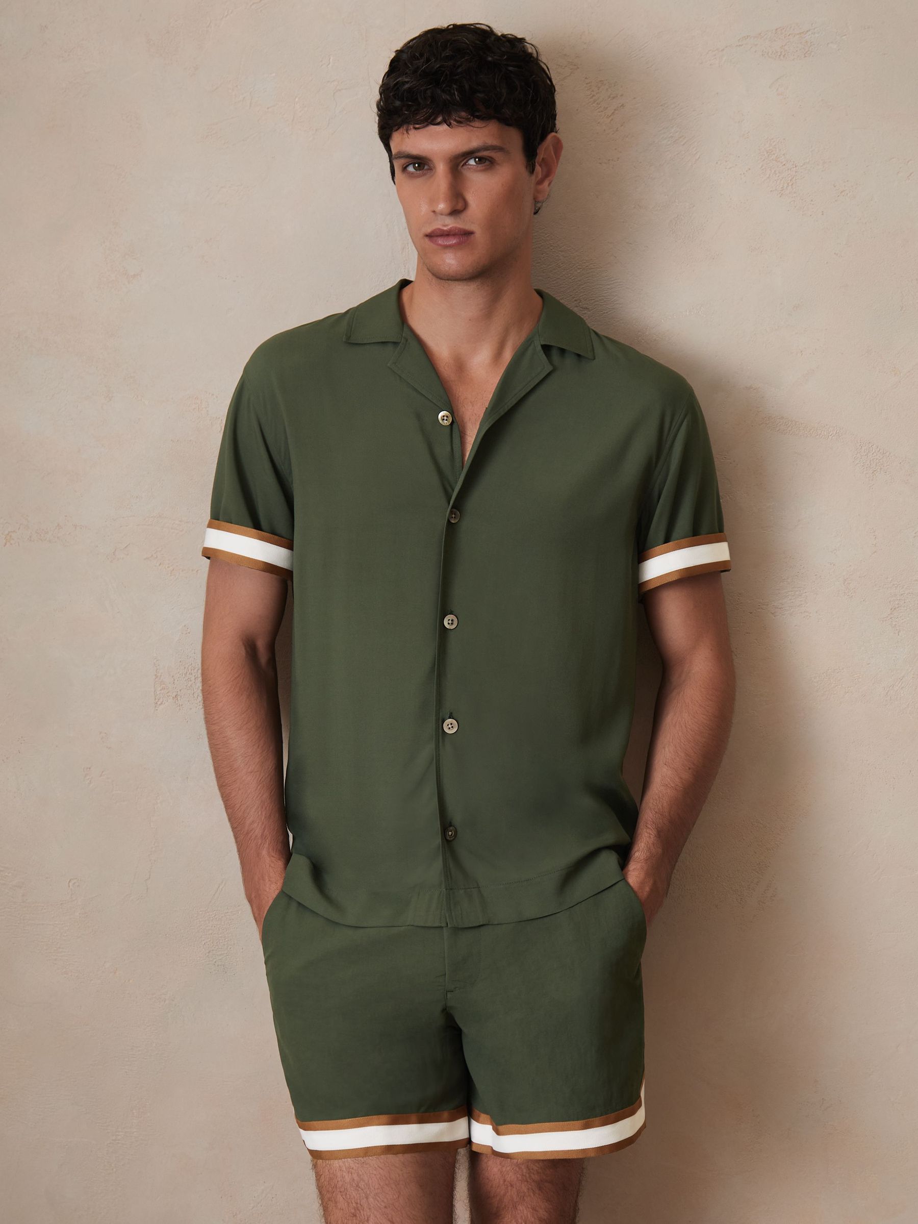 Reiss | Ché Stripe-Cuff Shirt in Pine Green (F97841) | €140