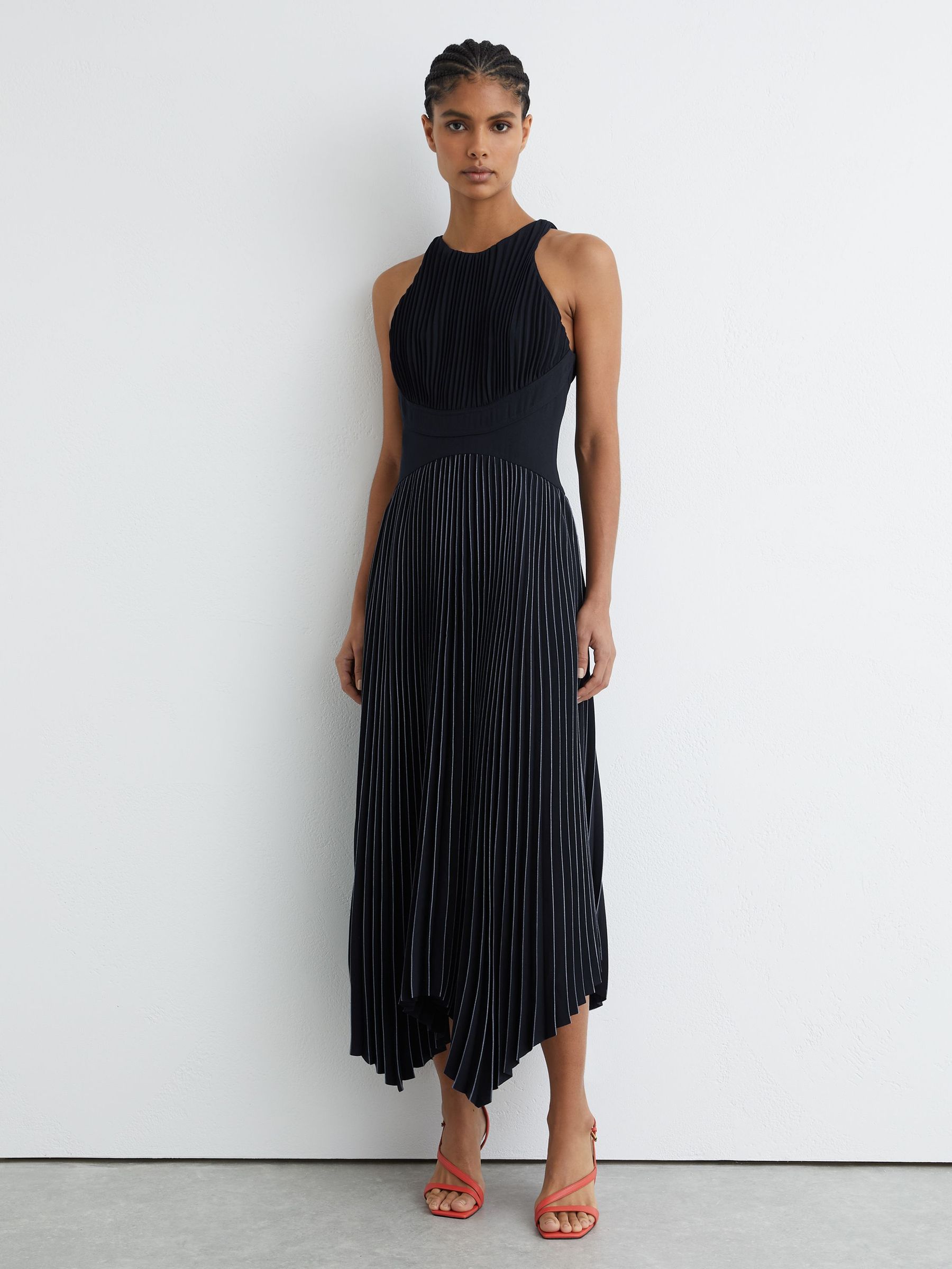 Pleated Sleeveless Midi Dress in Navy (G14537) | kr3 835