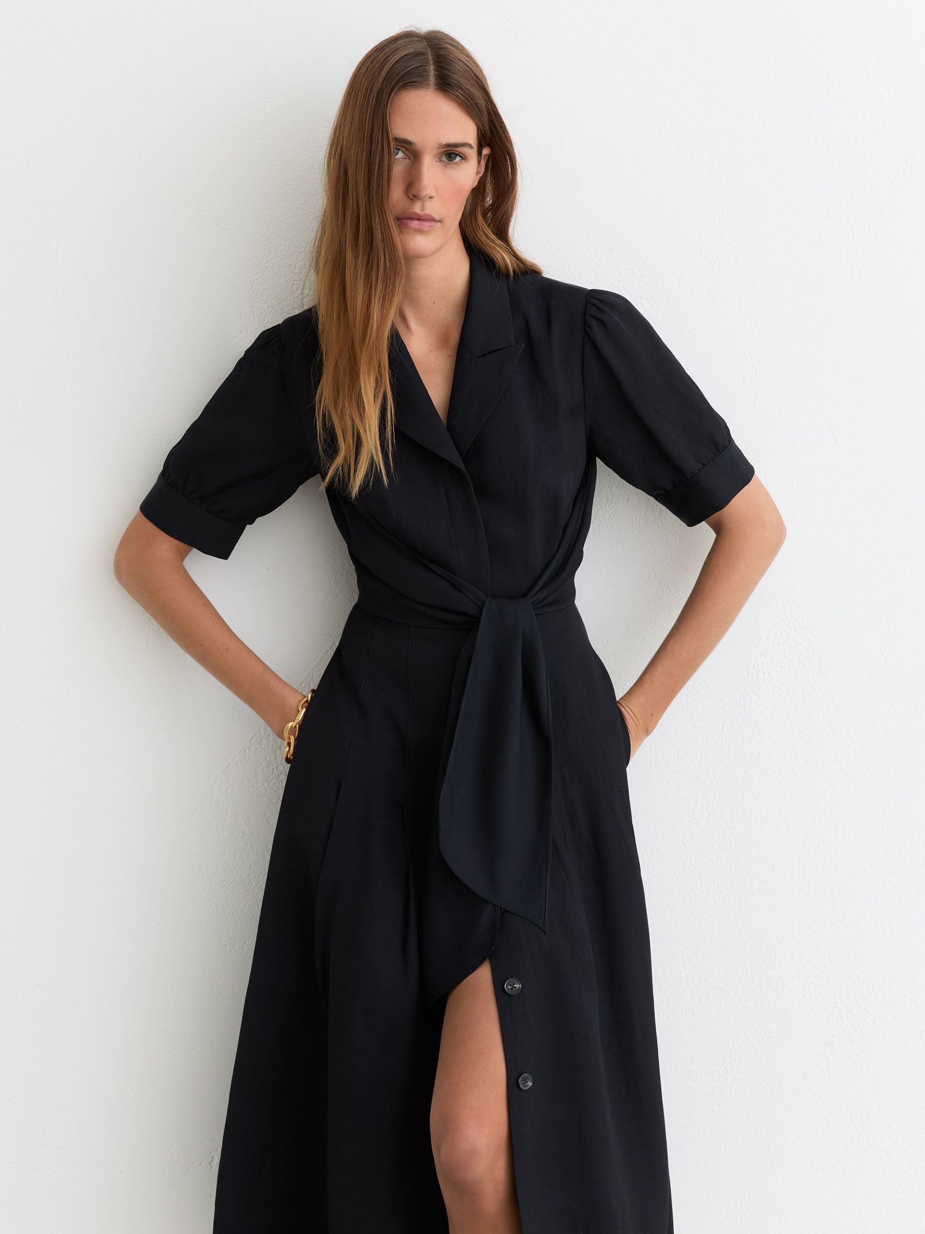 Short-Sleeve Belted Midi Dress with Linen in Navy (G15174) | €285
