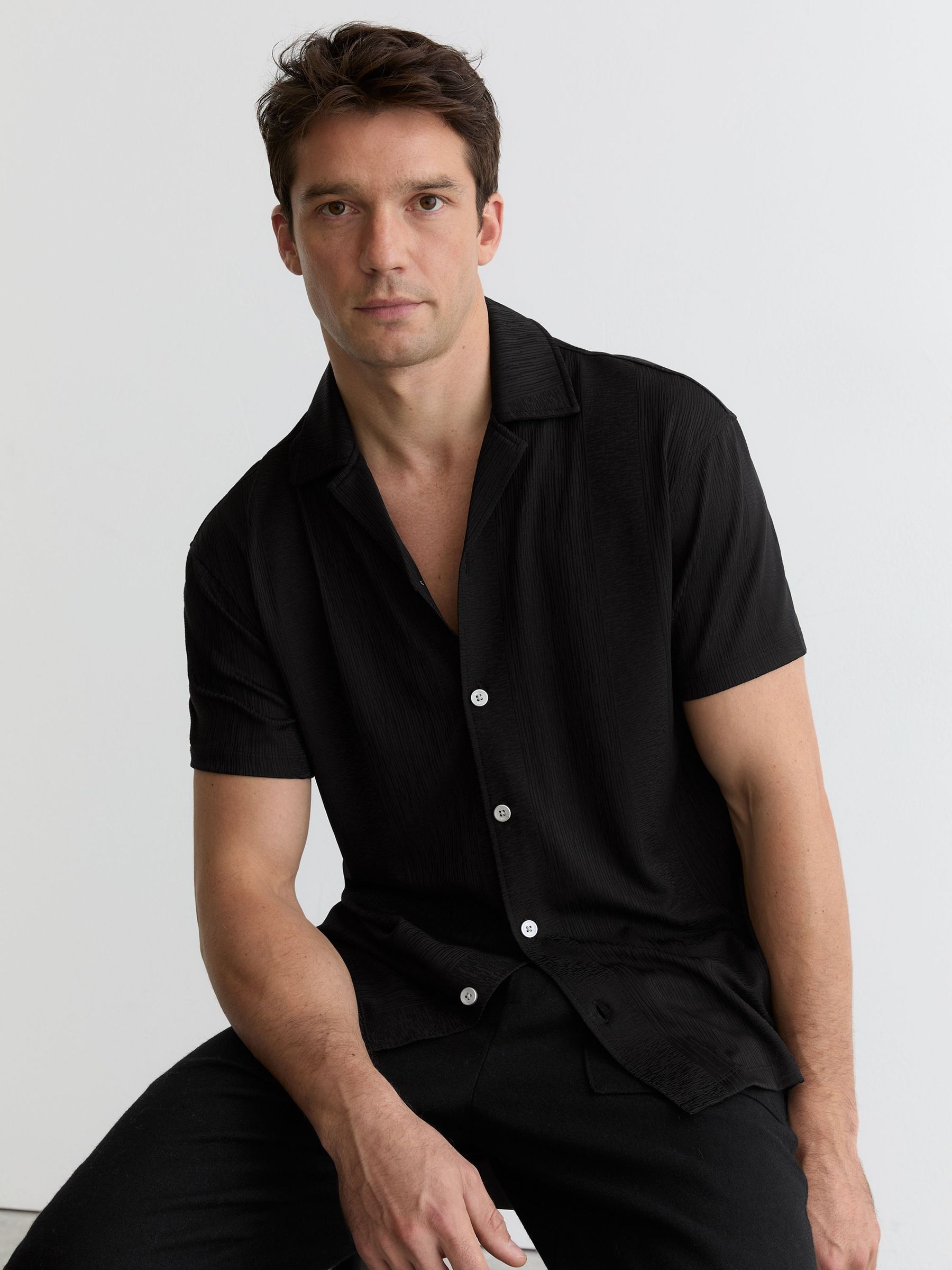 Jacquard-Stripe Cuban-Collar Shirt in Black (G19833) | 2 660 Kč