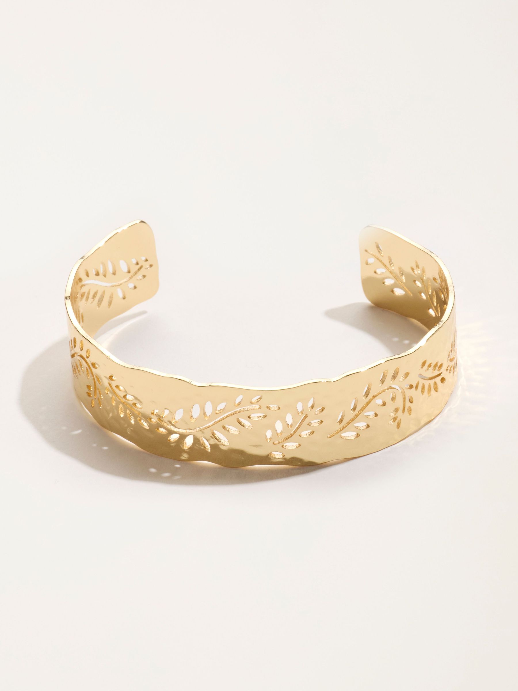 Gold Tone - Leaf Bangle