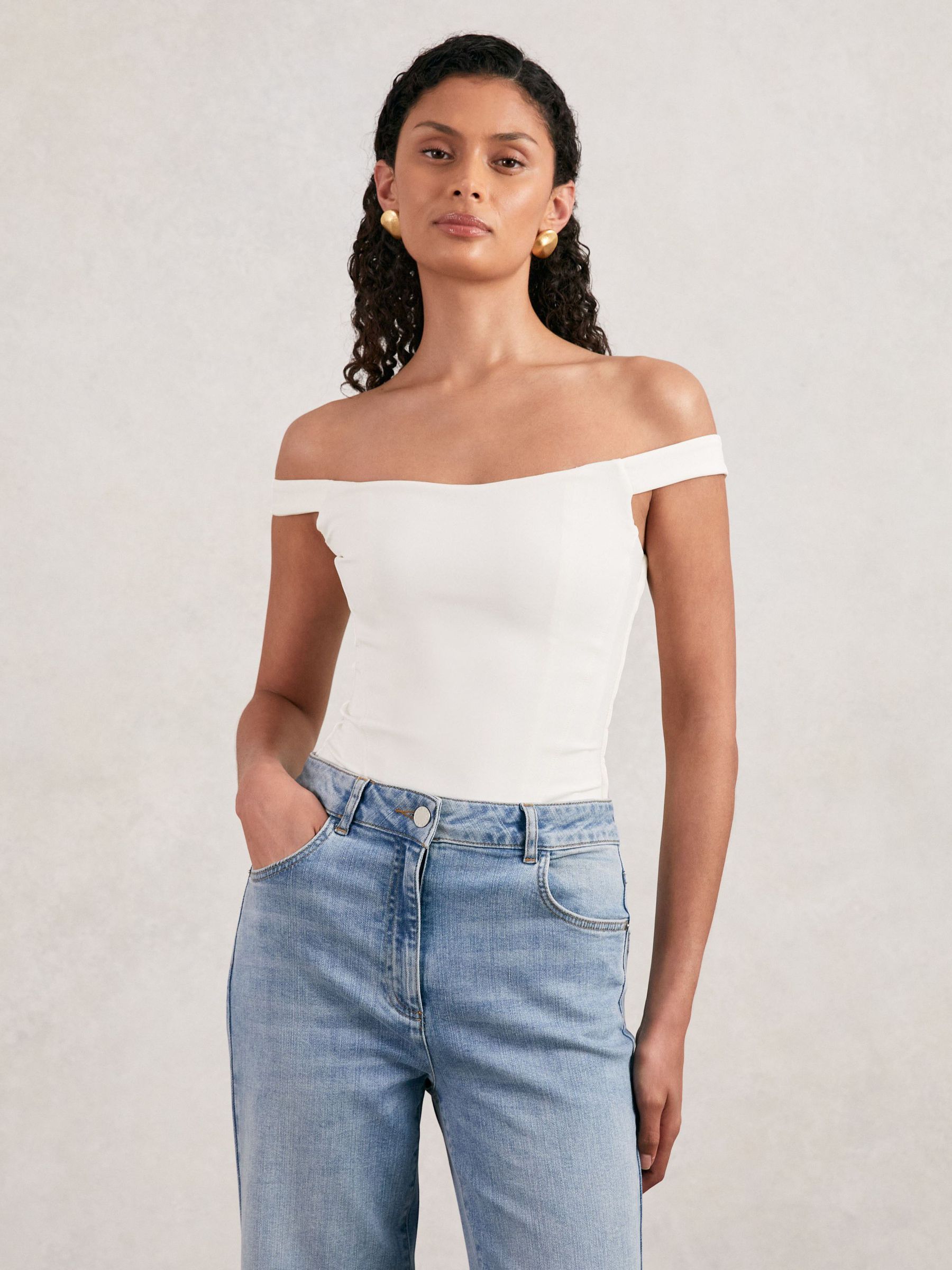 Good American Scuba Corset Bodysuit in White (H25076) | 390 QAR