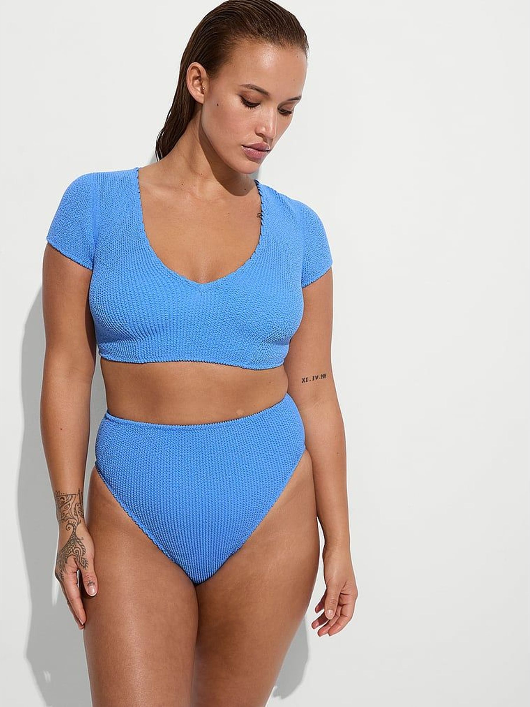 Dream On Blue Short Sleeve Crinkle Bikini Top (H27957) | €67