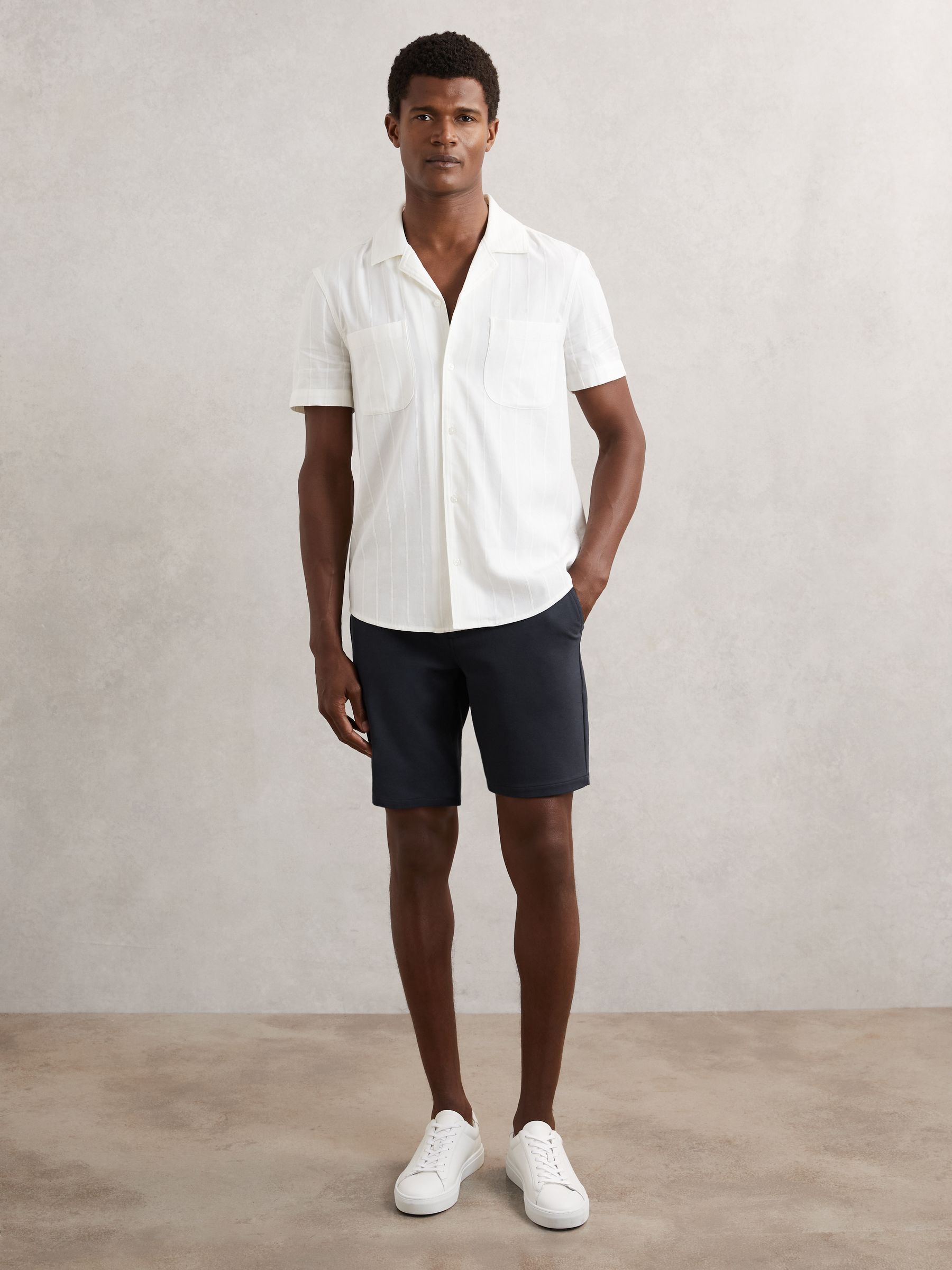 Paige Slim-Fit Stretch Shorts in Moon Shadow Blue (H30114) | €235