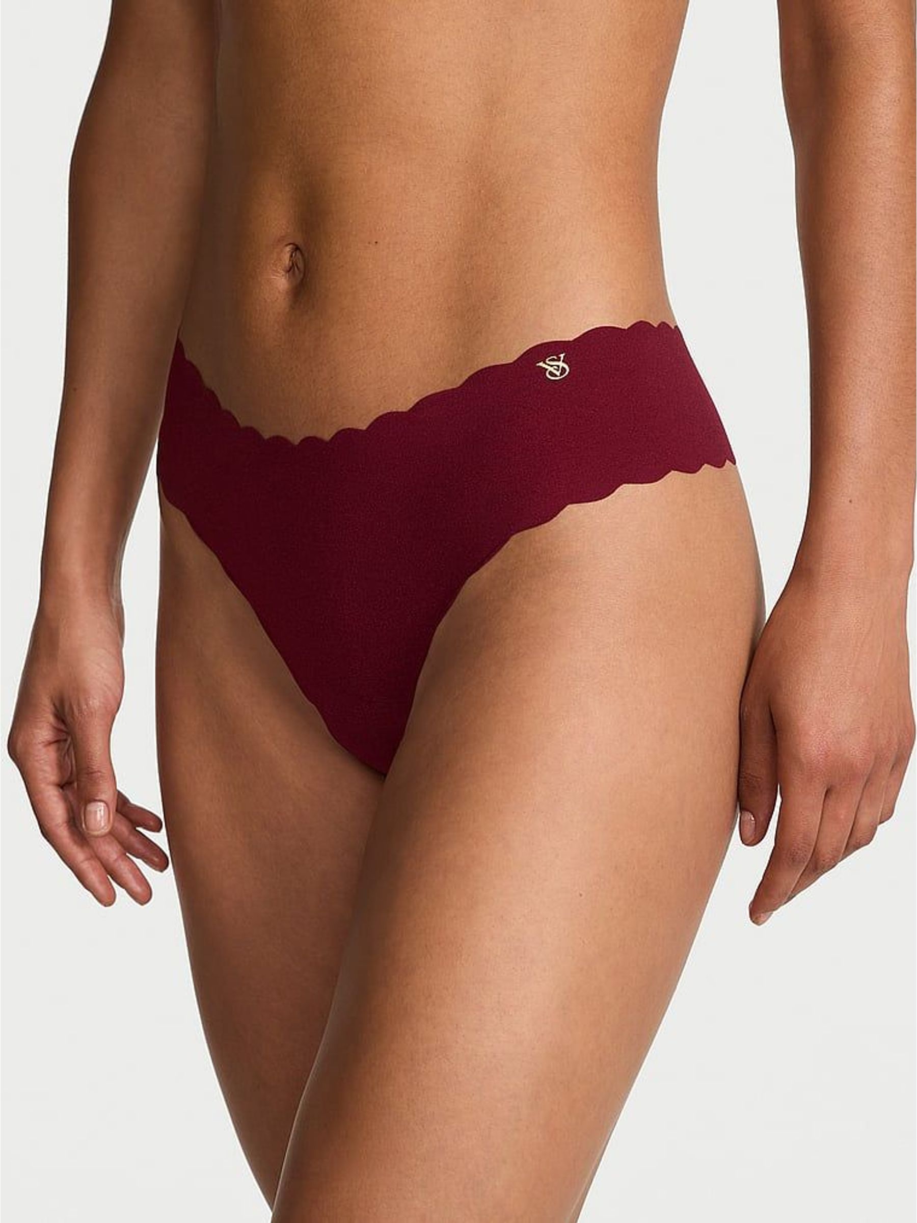 Sangria Red Thong Scalloped Knickers (H37856) | €11.50