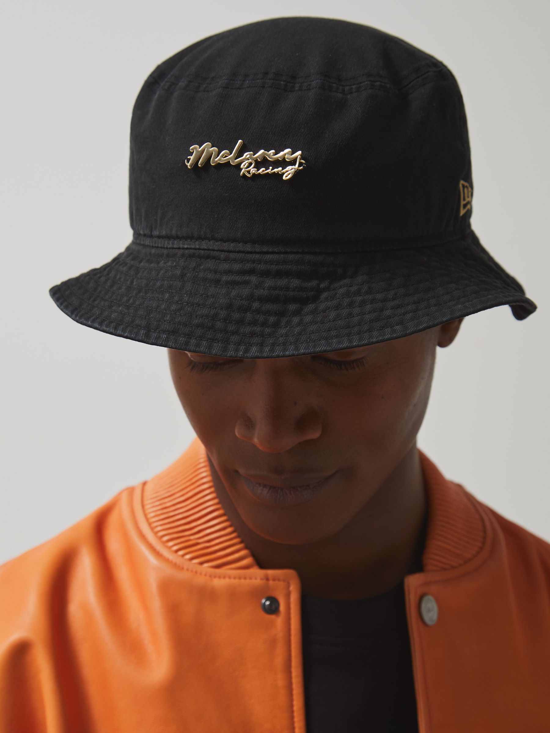 Unisex Fit McLaren Racing Cotton Bucket Hat in Black (H39693) | €55