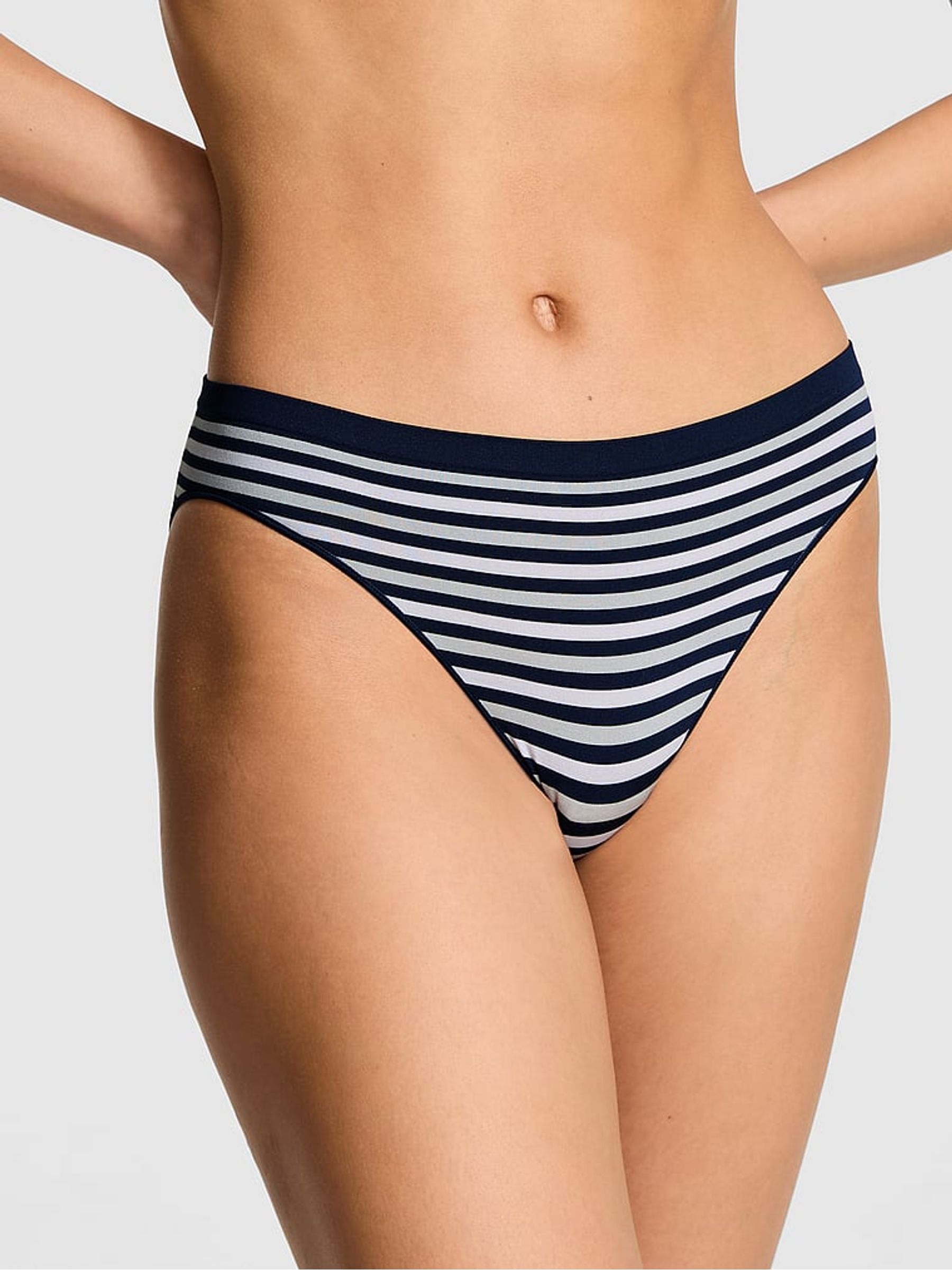 Black Seamless Knickers (H43231) | €11.50