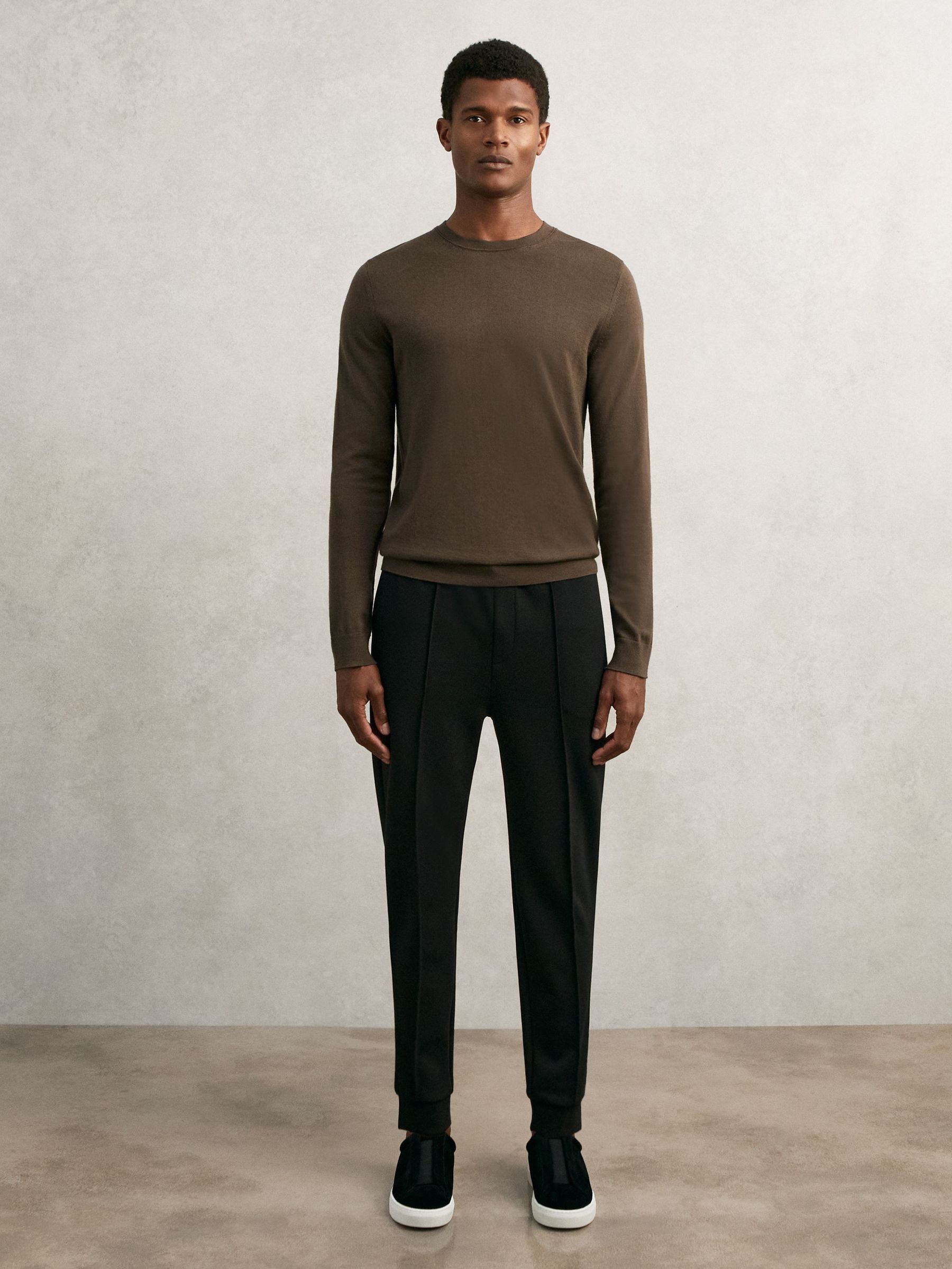 Joggers in Black (H48161) | €140