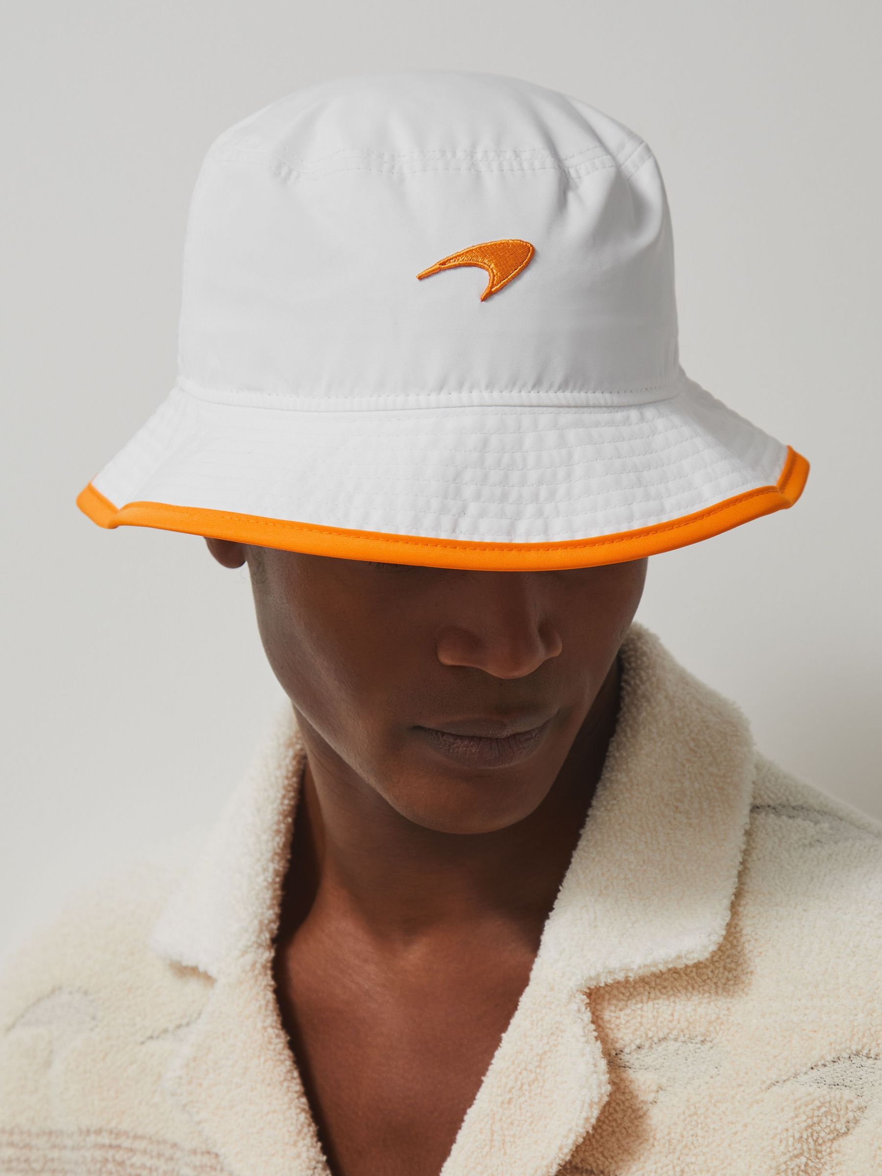 McLaren F1 Team Speedmark Bucket Hat in White (H57203) | €55