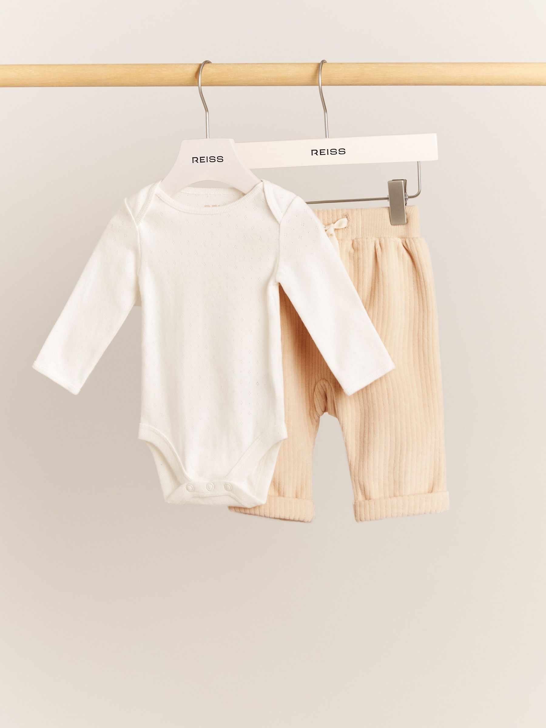 Corduroy Trousers and Bodysuit Set in Neutral (H57959) | €65