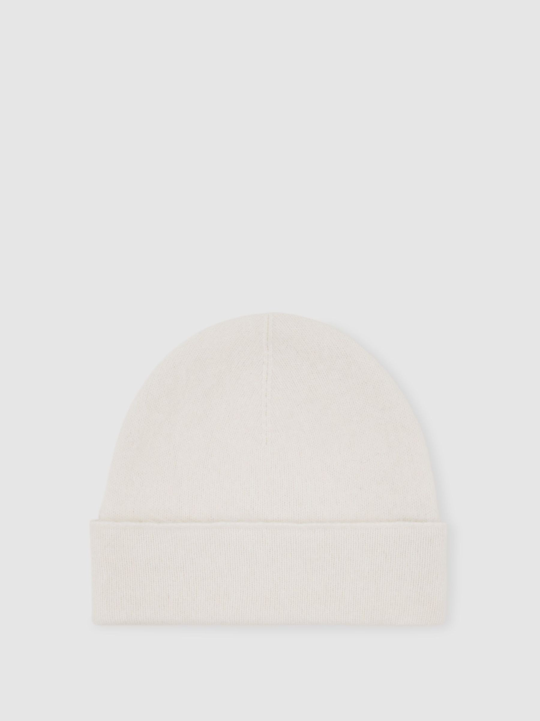 100% Cashmere Beanie in Cream (H58094) | 480 QAR