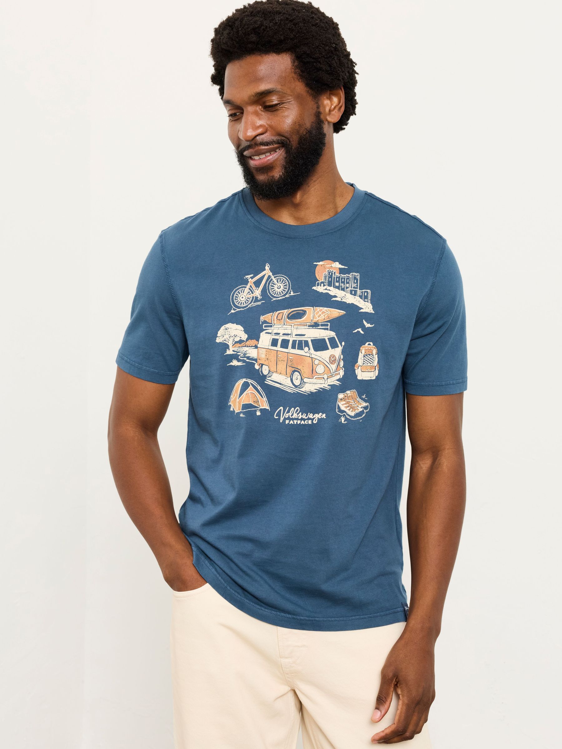 Navy VW Camping Kayak Graphic Tshirt (H59457) | €38.50