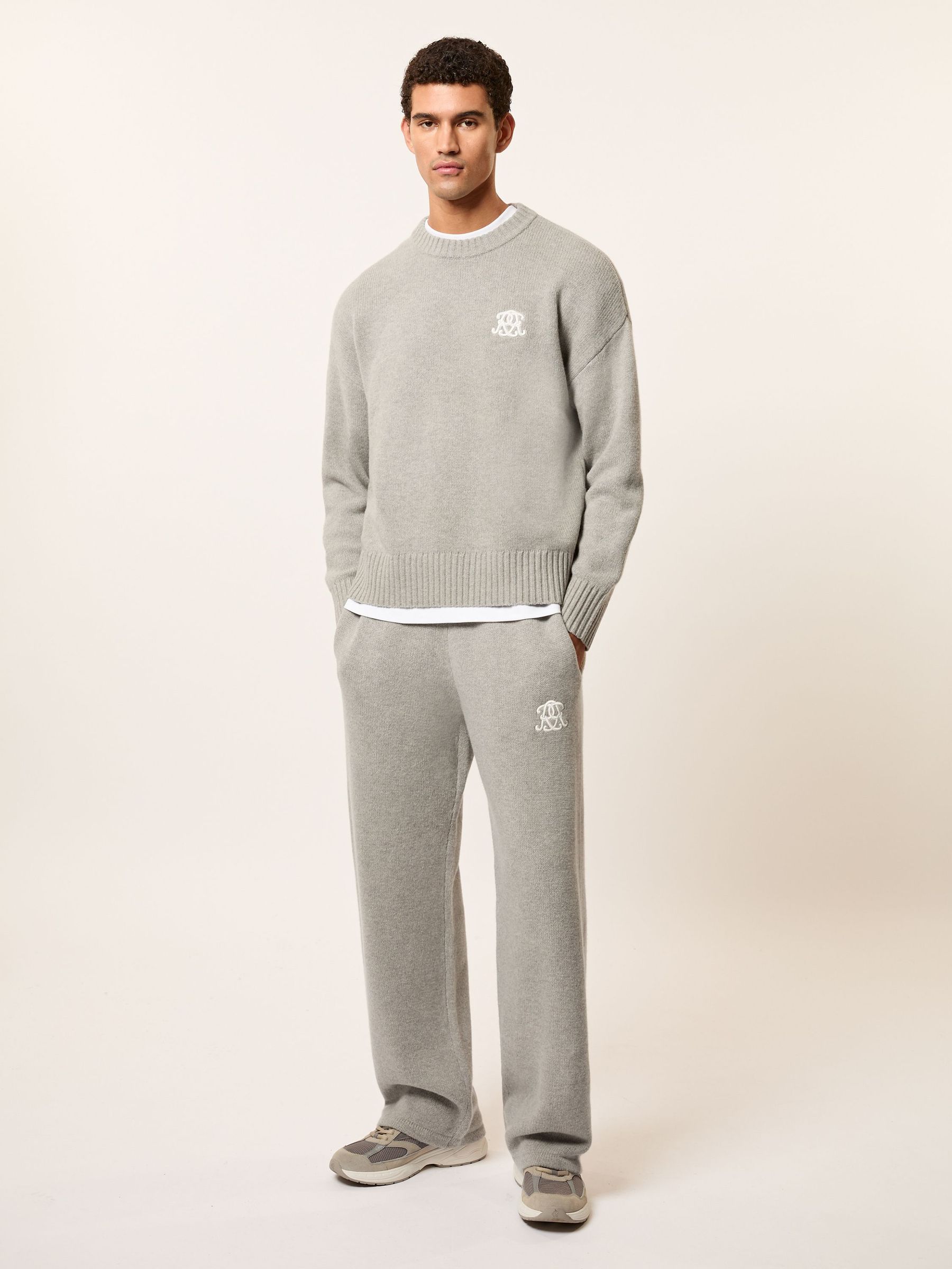 Joggers in Grey Melange (H62760) | €205