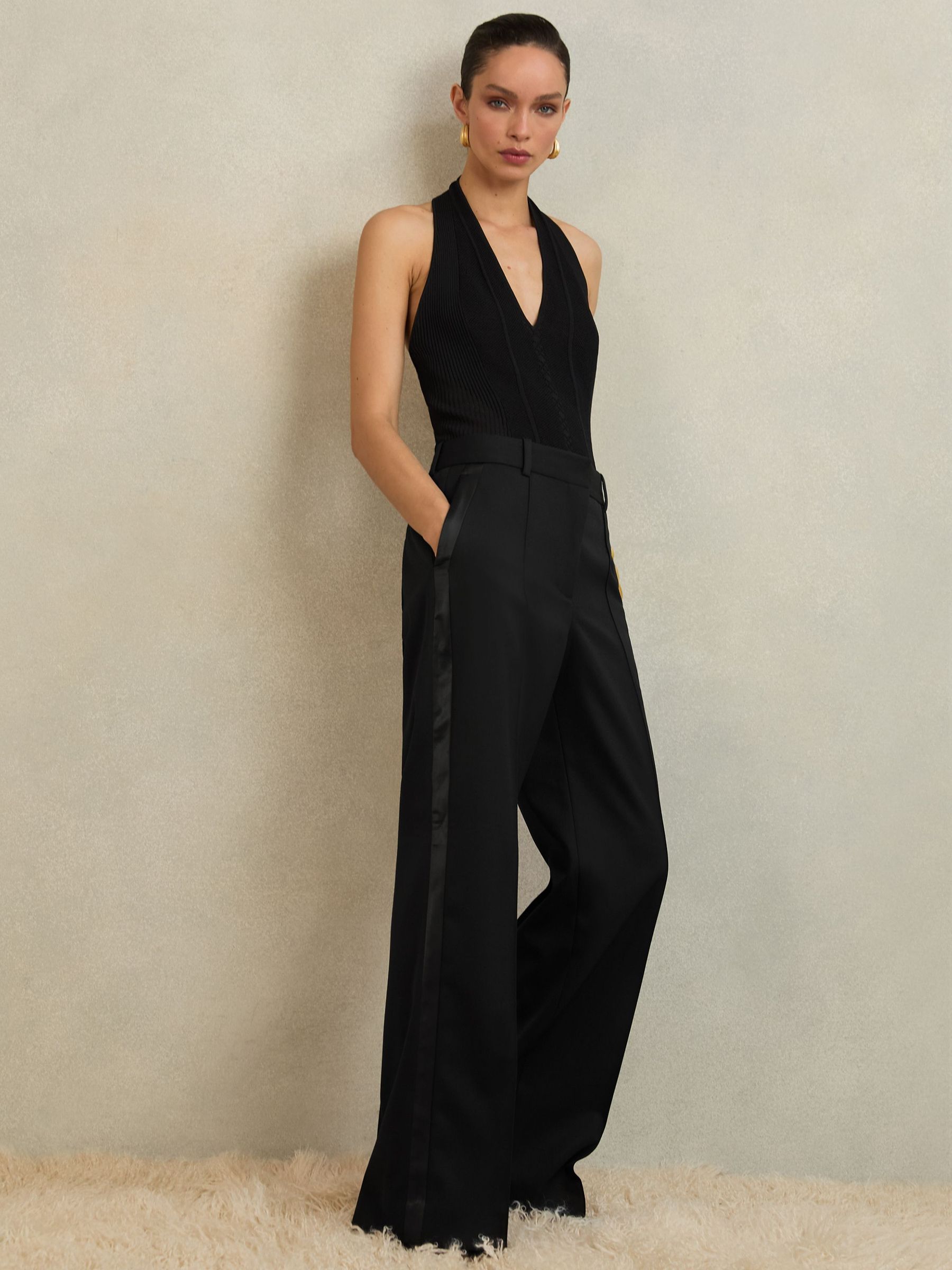 Atelier Wide-Leg Tuxedo Trousers in Black (H64311) | 925 QAR