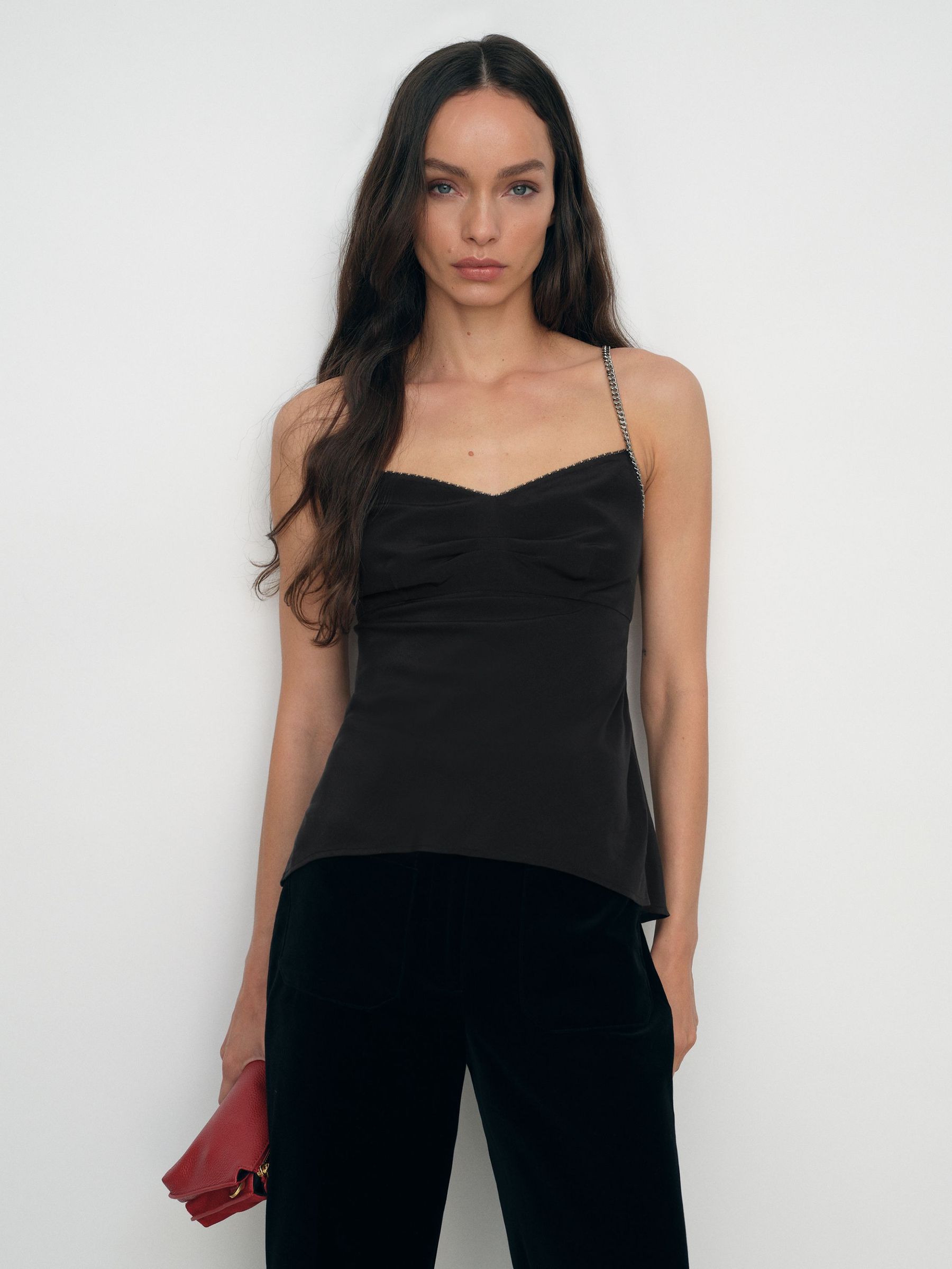 Chain-Strap Cami Top in Black (H65967) | 205 €