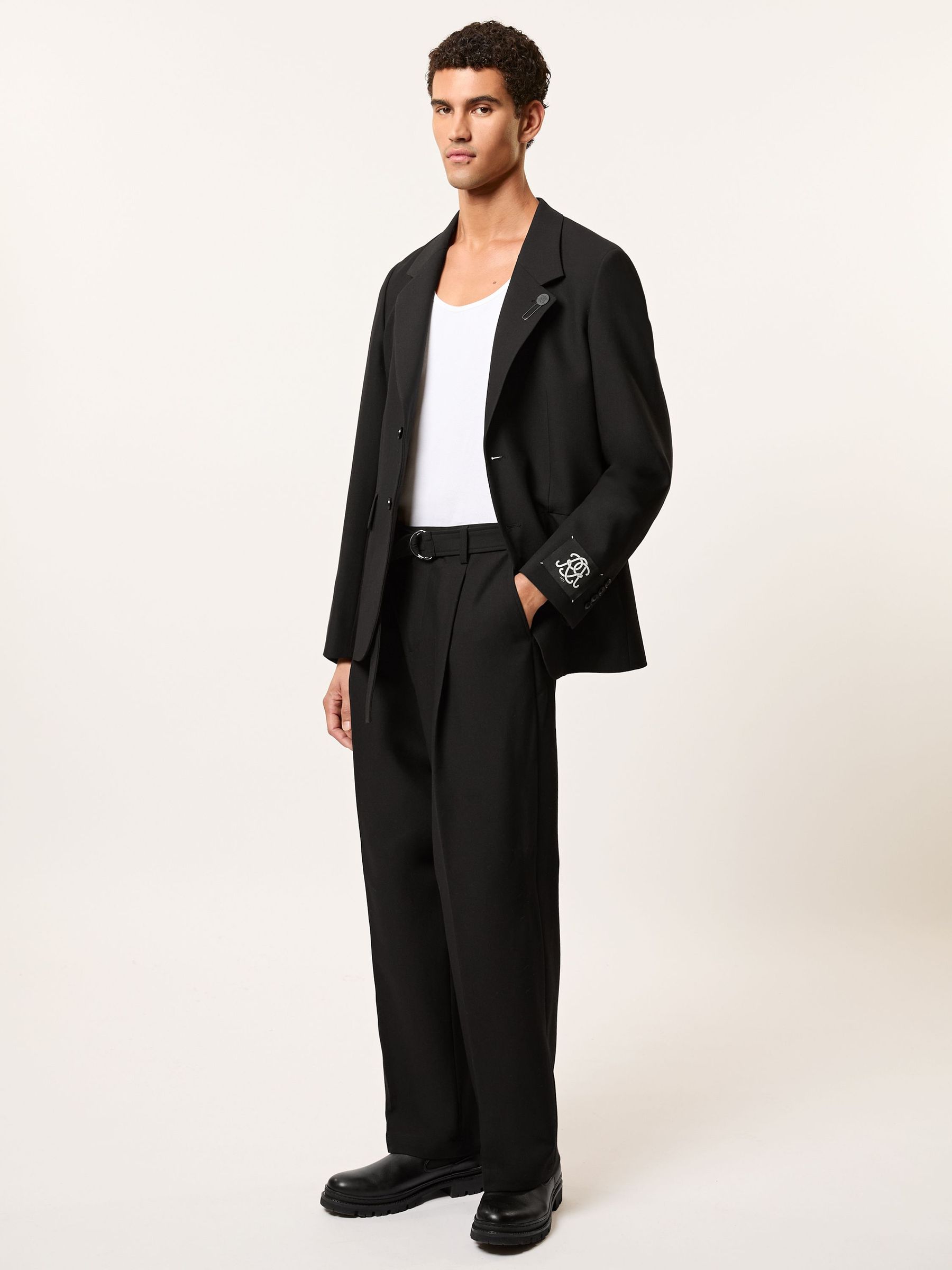 Monogram Relaxed-Fit Belted Trousers in Black (H65983) | 860 zł