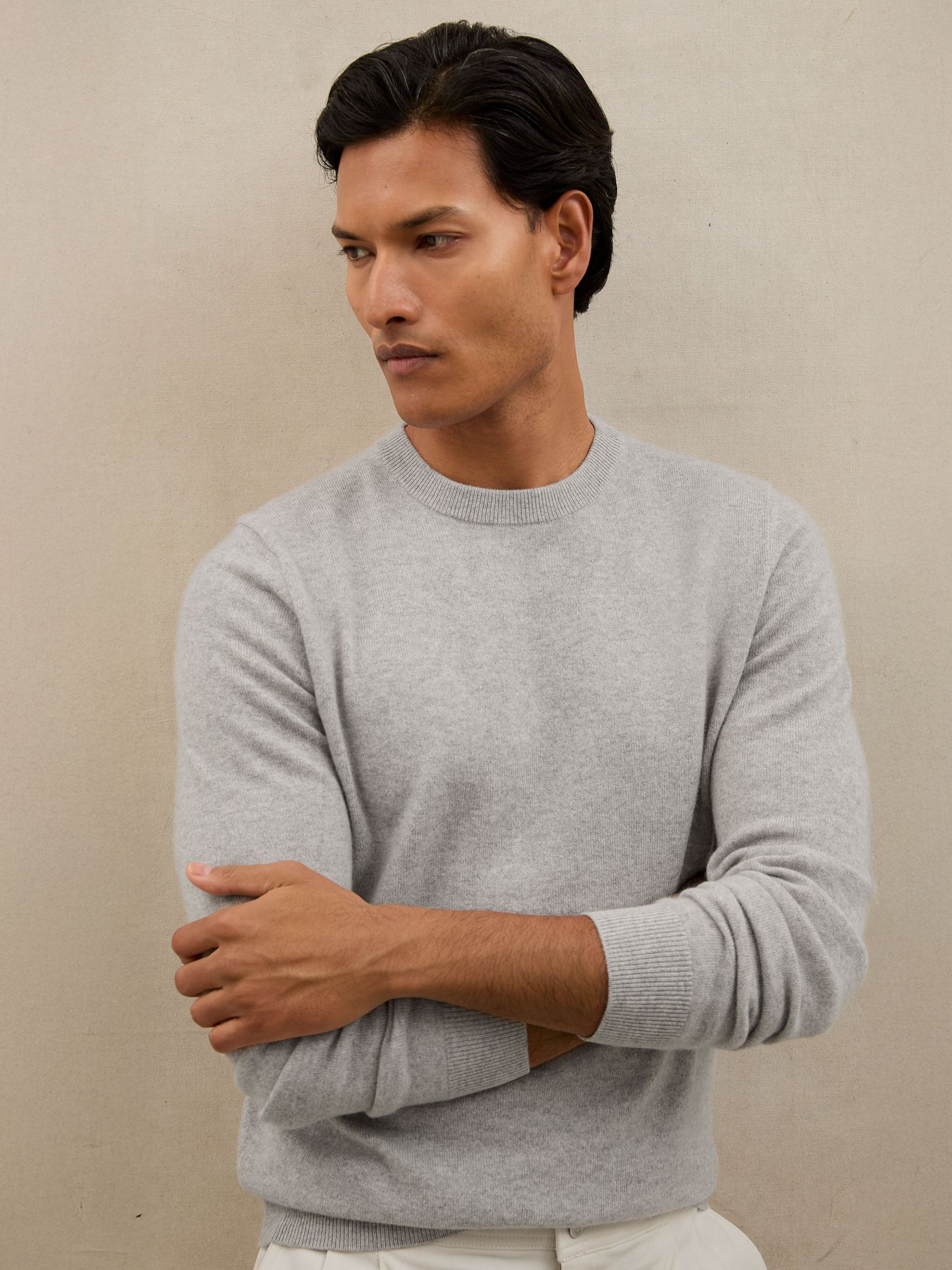 Jumper in Soft Grey Melange (H67931) | 930 zł