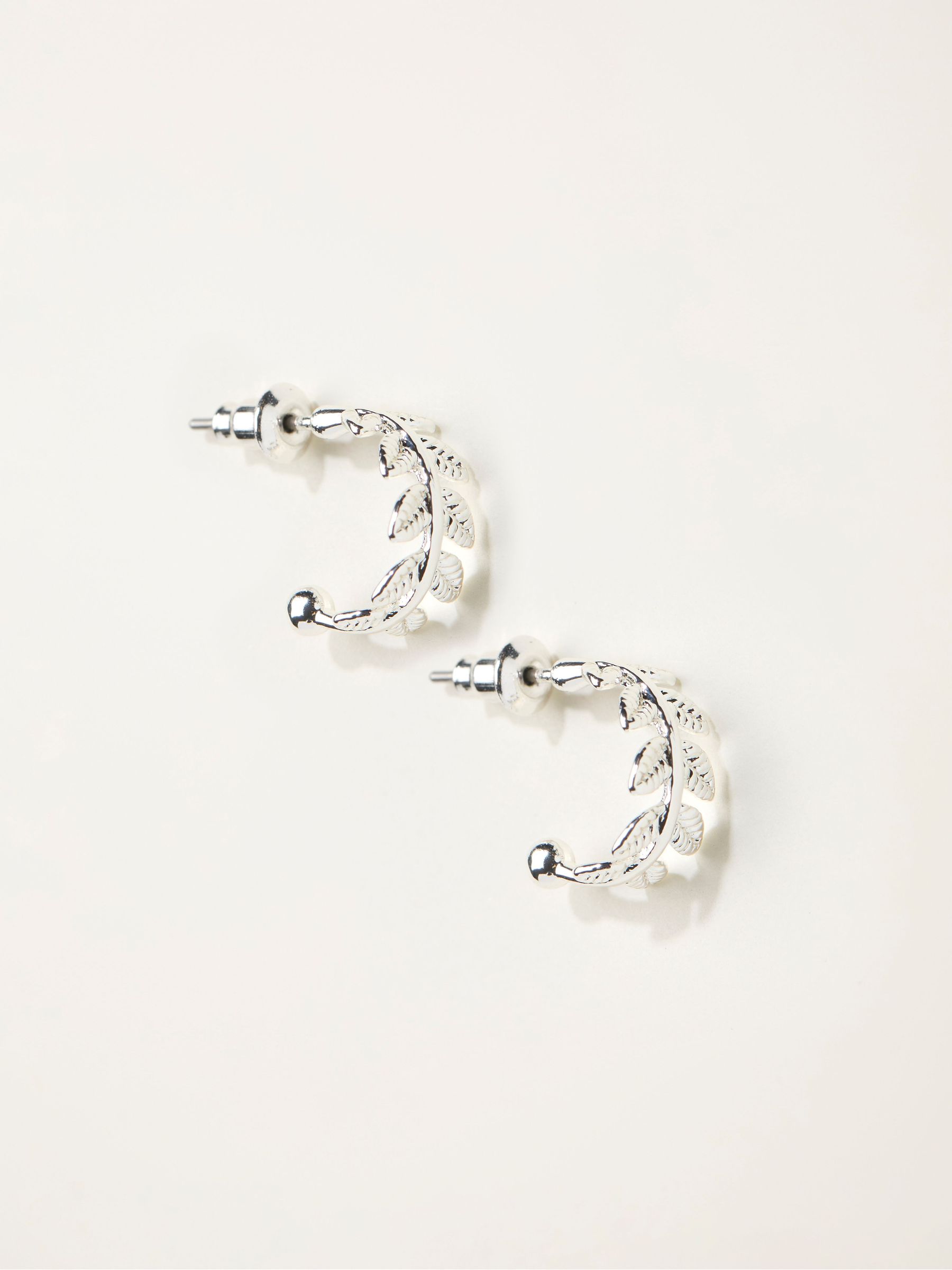 Silver Tone Leaf Hoop Earrings (H68335) | €13.50