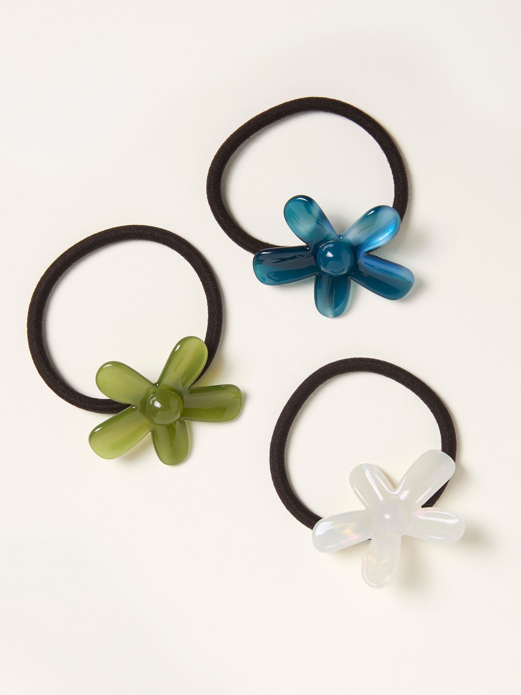 Multi 3 Pack Flower Hair Ties (H69047) | €16.50
