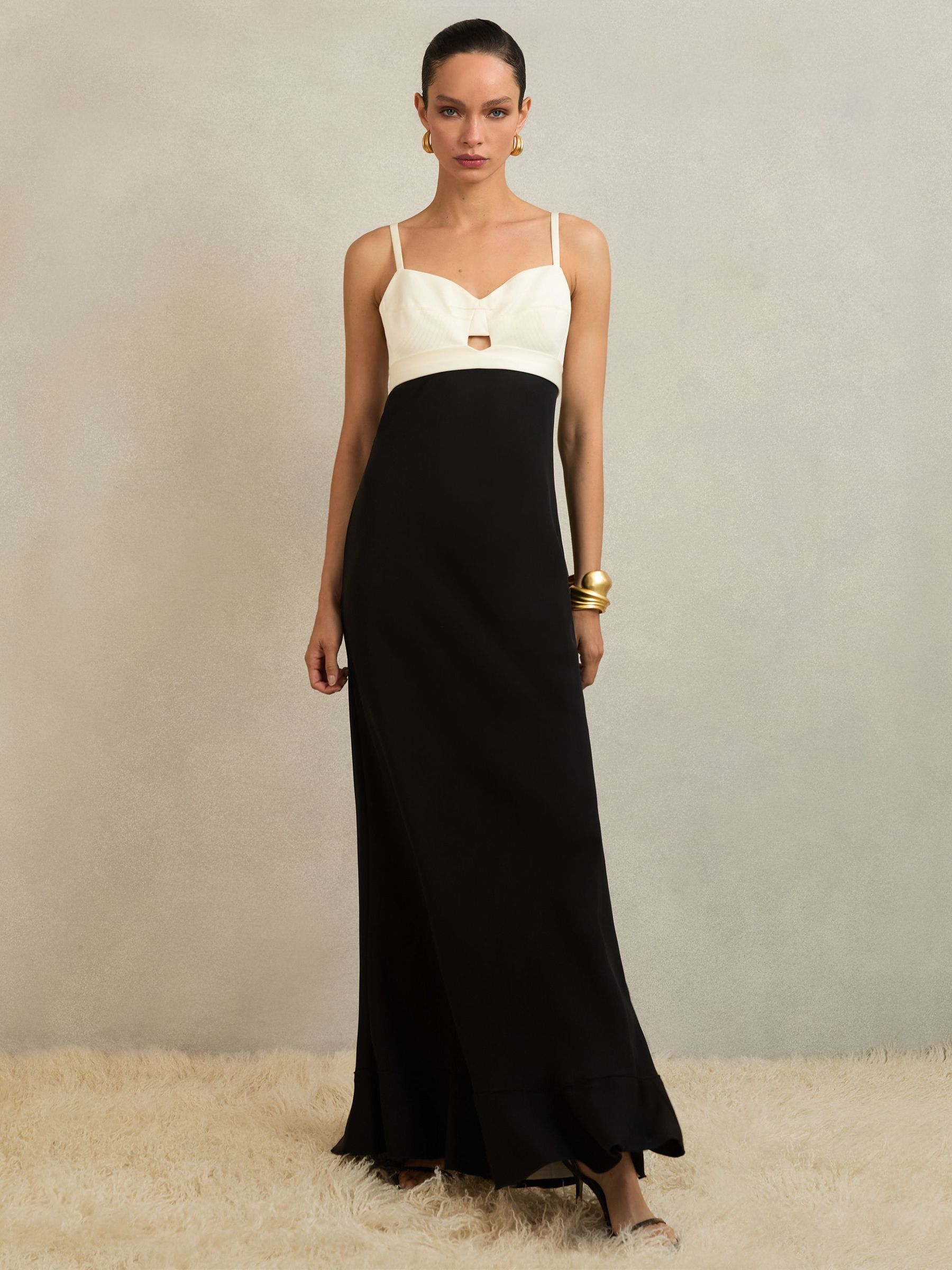 Dress in Black (H97784) | €590
