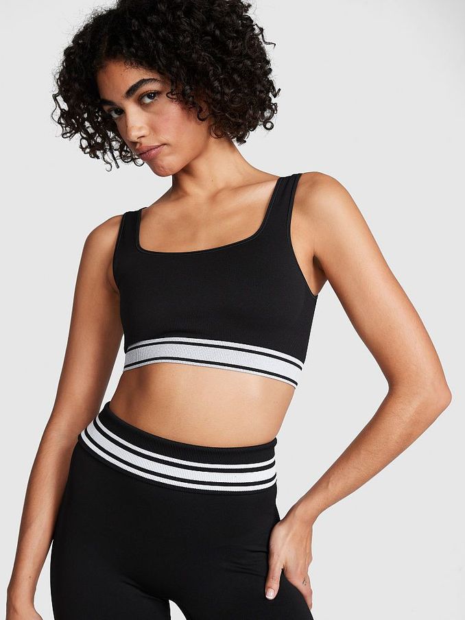 Pure Black Seamless Sports Bra (K70605) | €29