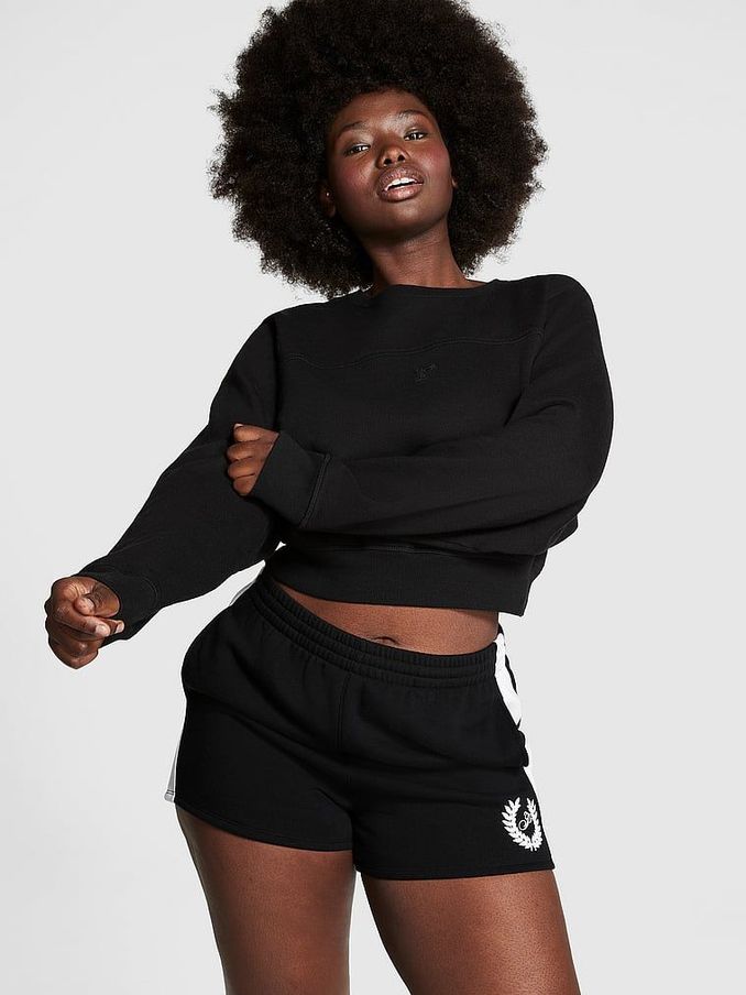 Pure Black Fleece Crewneck Sweatshirt (K70621) | €22