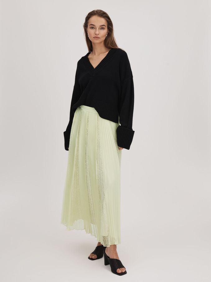 Florere Lace Pleated Midi Skirt in Pale Green (K72533) | US$86
